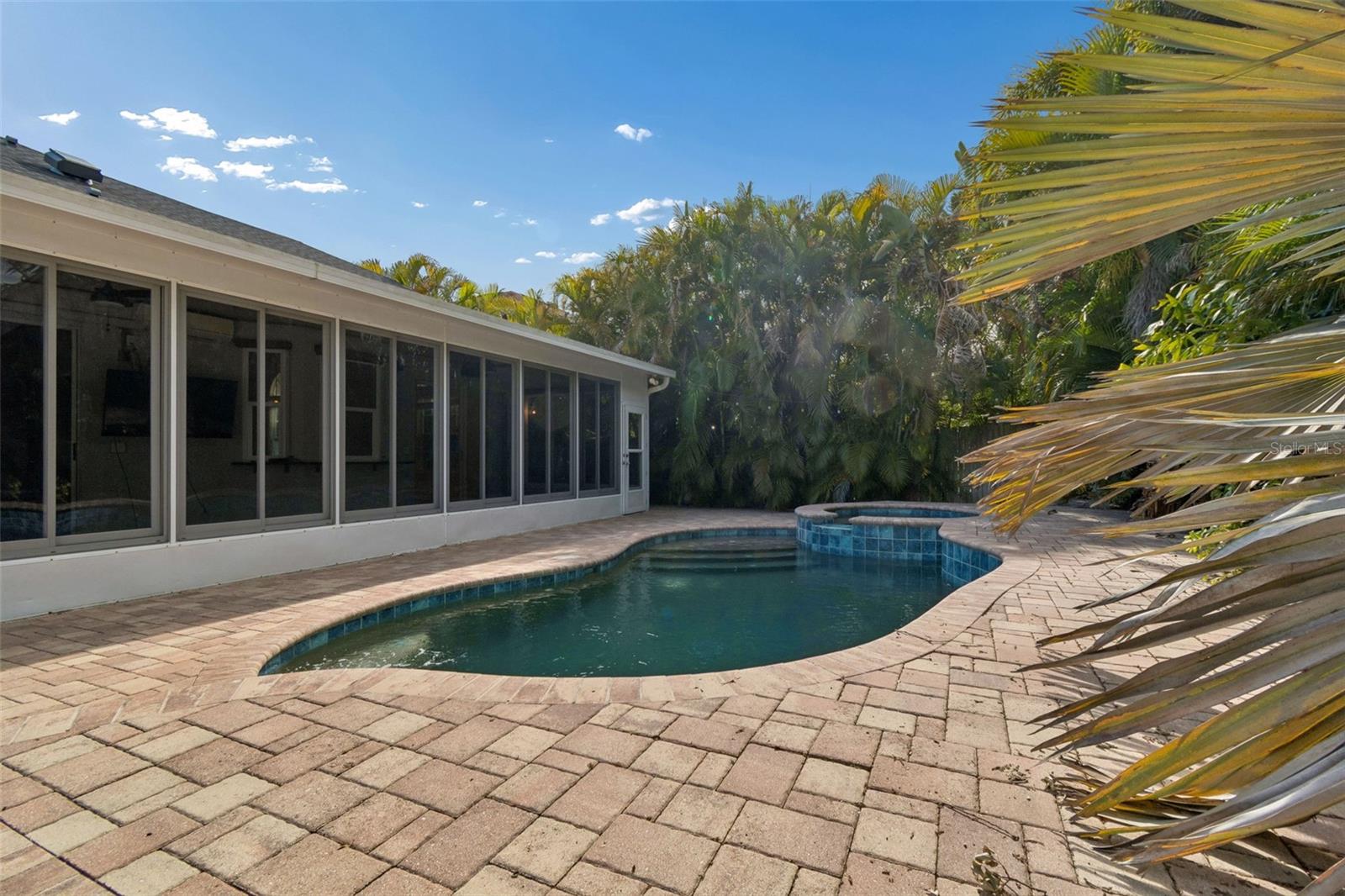 Image 61 of 86 For 461 Briland Street