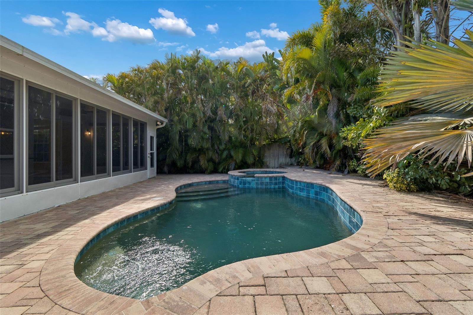 Image 63 of 86 For 461 Briland Street