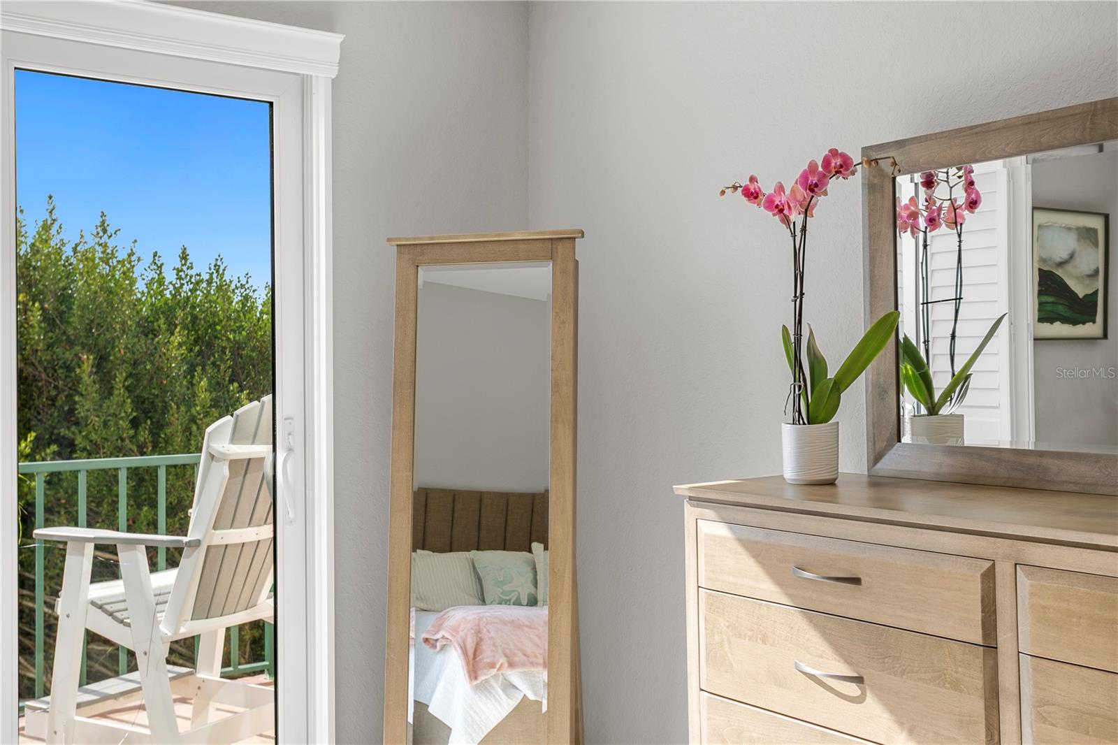 Image 27 of 63 For 4750 Dolphin Cay Lane S 107