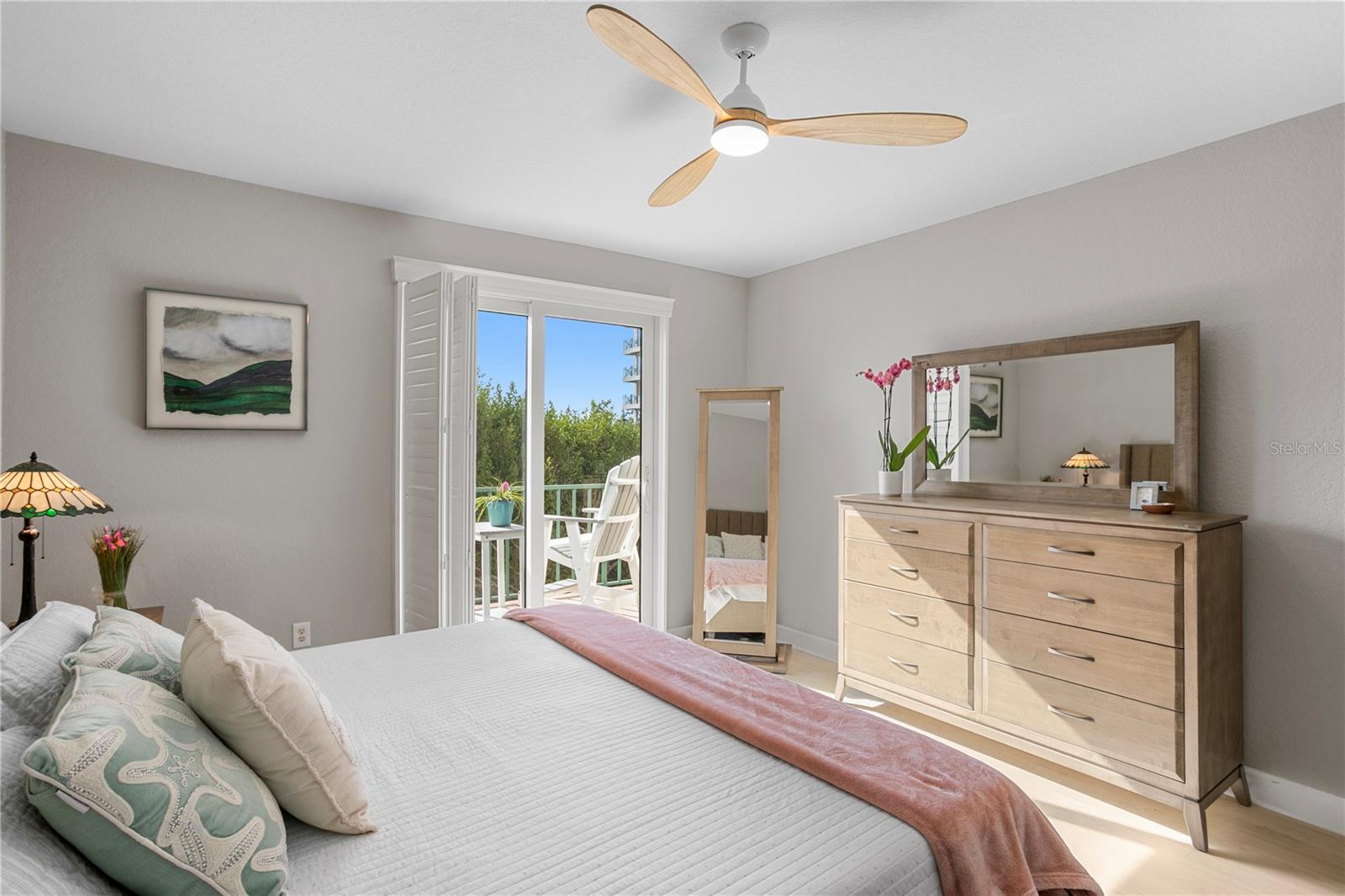 Image 28 of 63 For 4750 Dolphin Cay Lane S 107