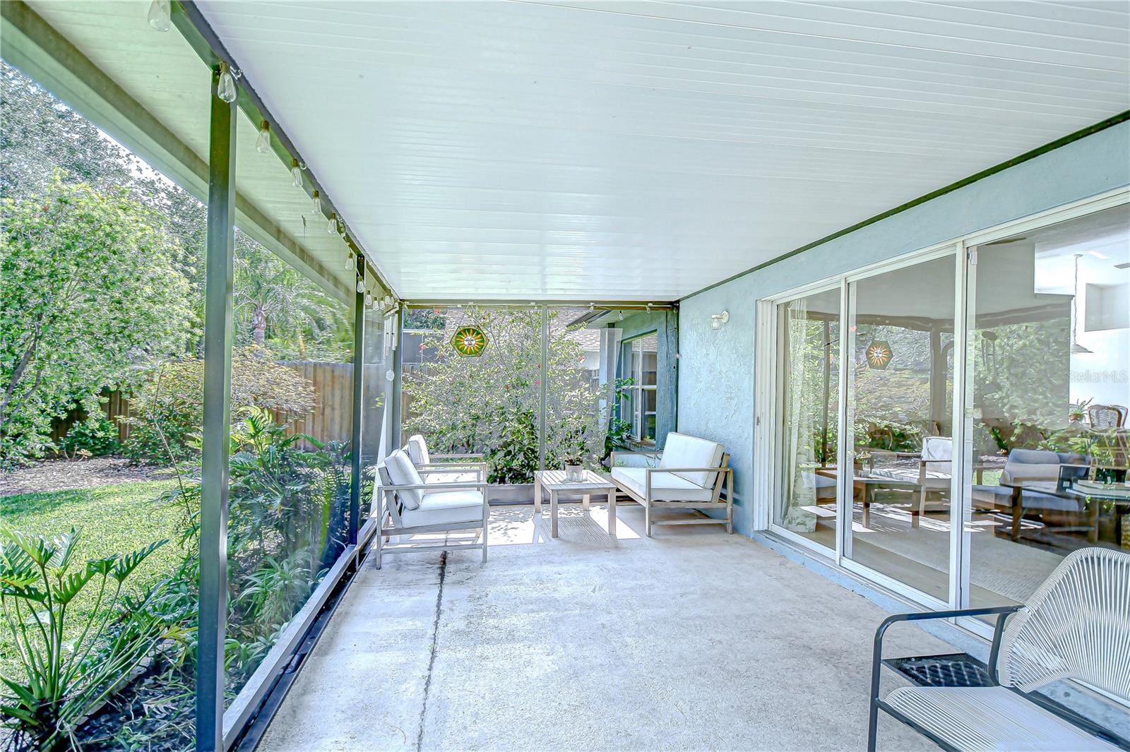 Image 23 of 38 For 7107 Colonial Lake Dr