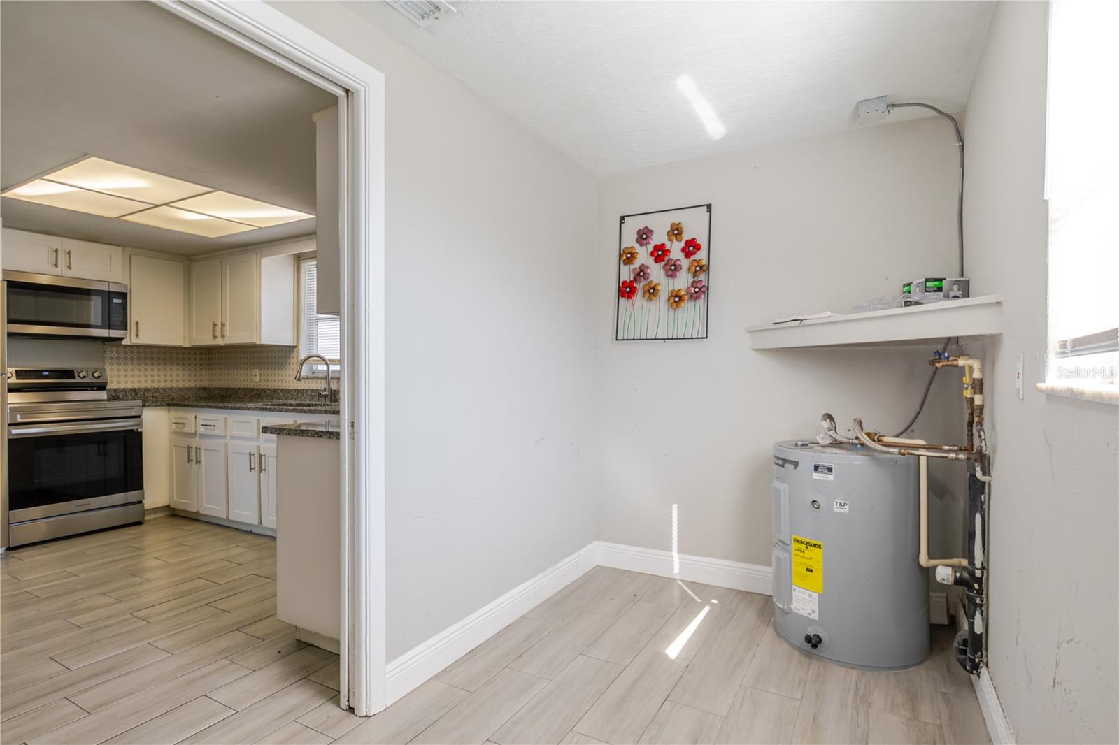 Image 16 of 27 For 8922 Chilton Drive