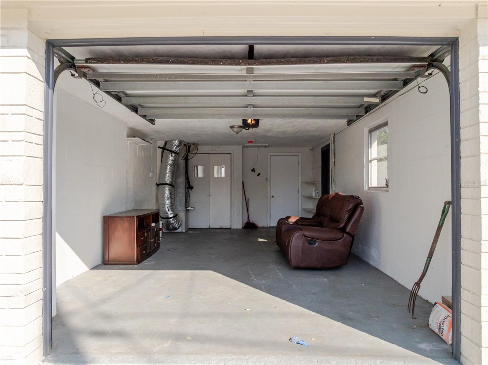 Image 17 of 27 For 8922 Chilton Drive