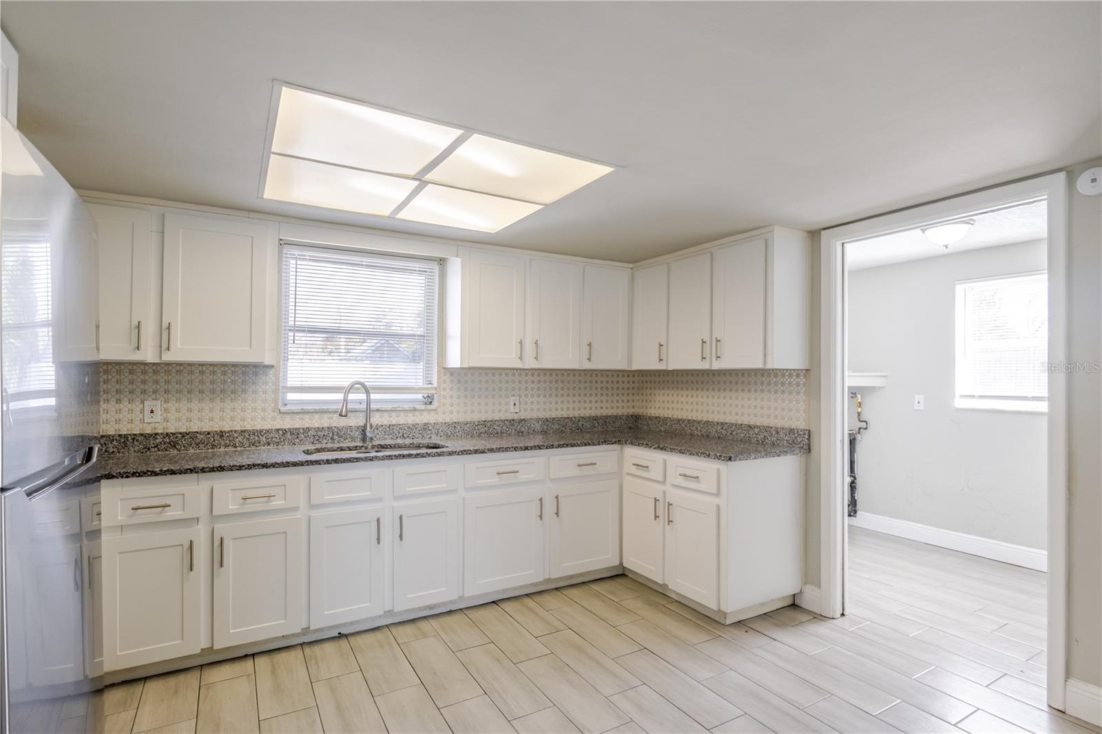 Image 4 of 27 For 8922 Chilton Drive