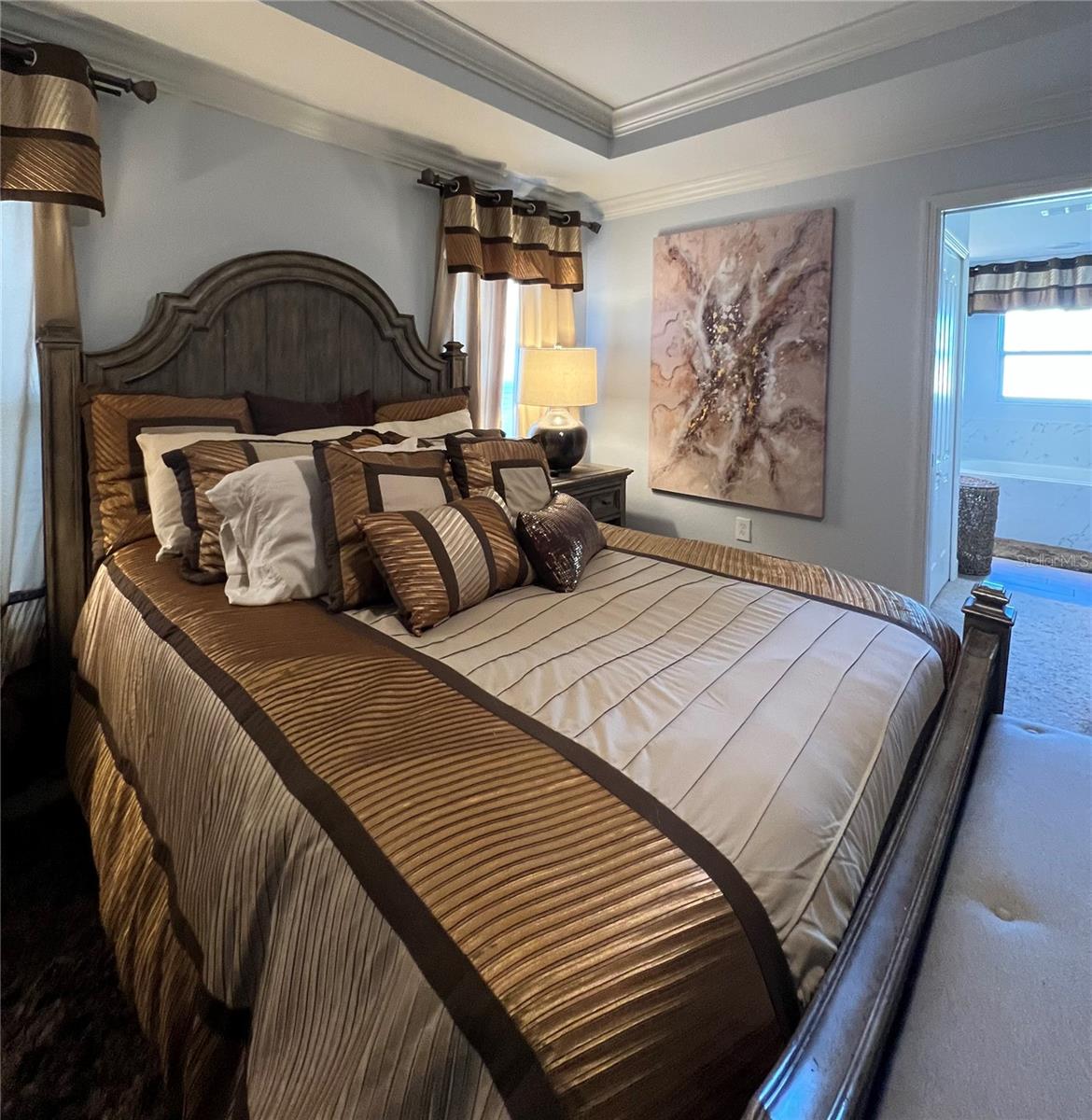 Image 12 of 21 For 4762 Drake Avenue