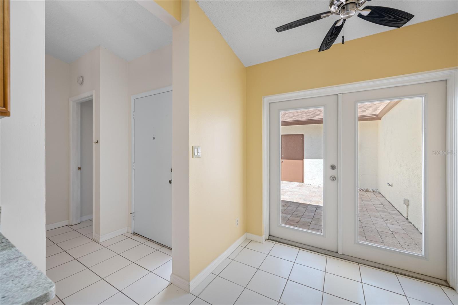 Image 5 of 34 For 14778 Feather Cove Road