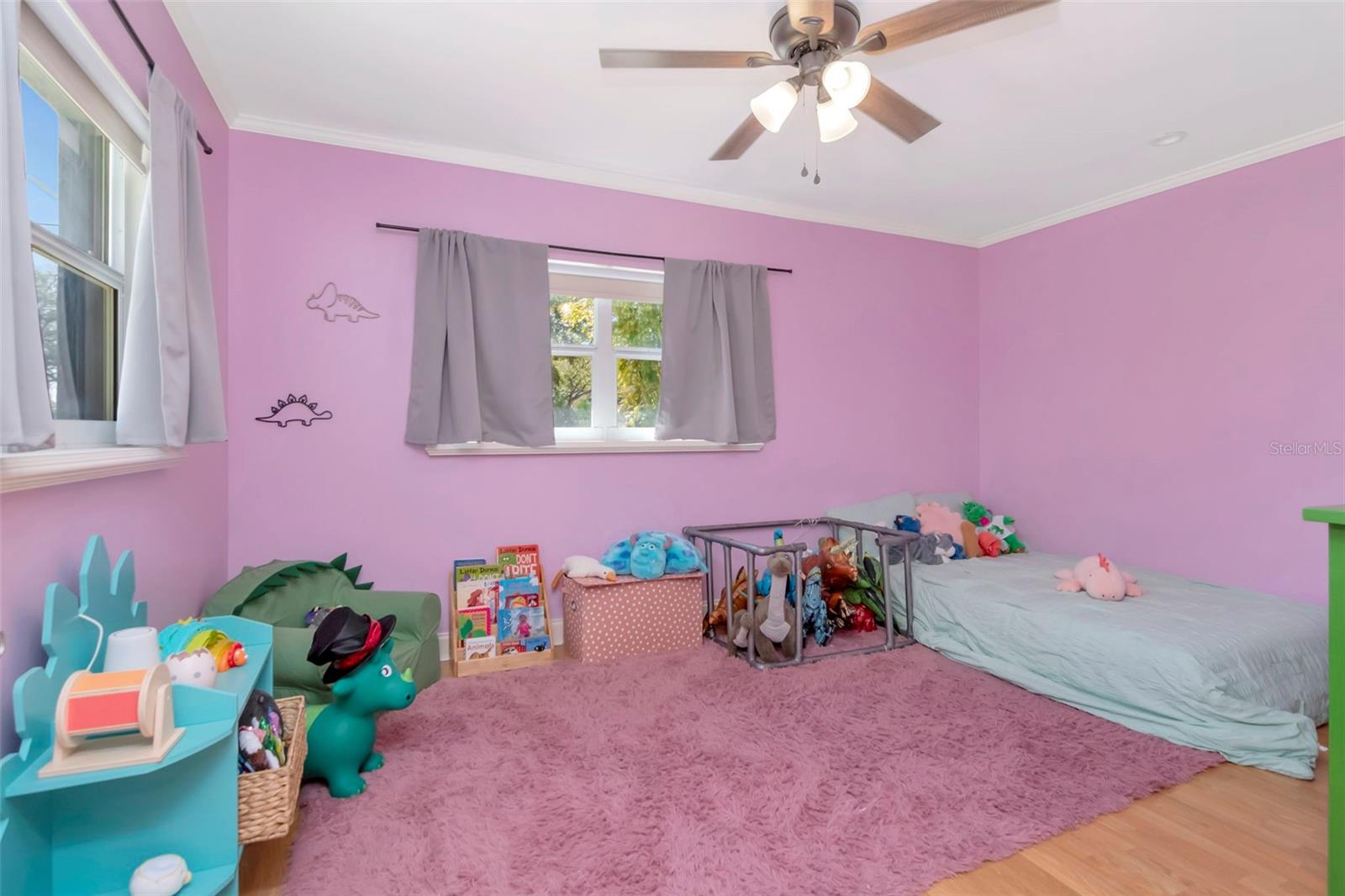 Listing photo id 21 for 2535 Lake Ellen Drive