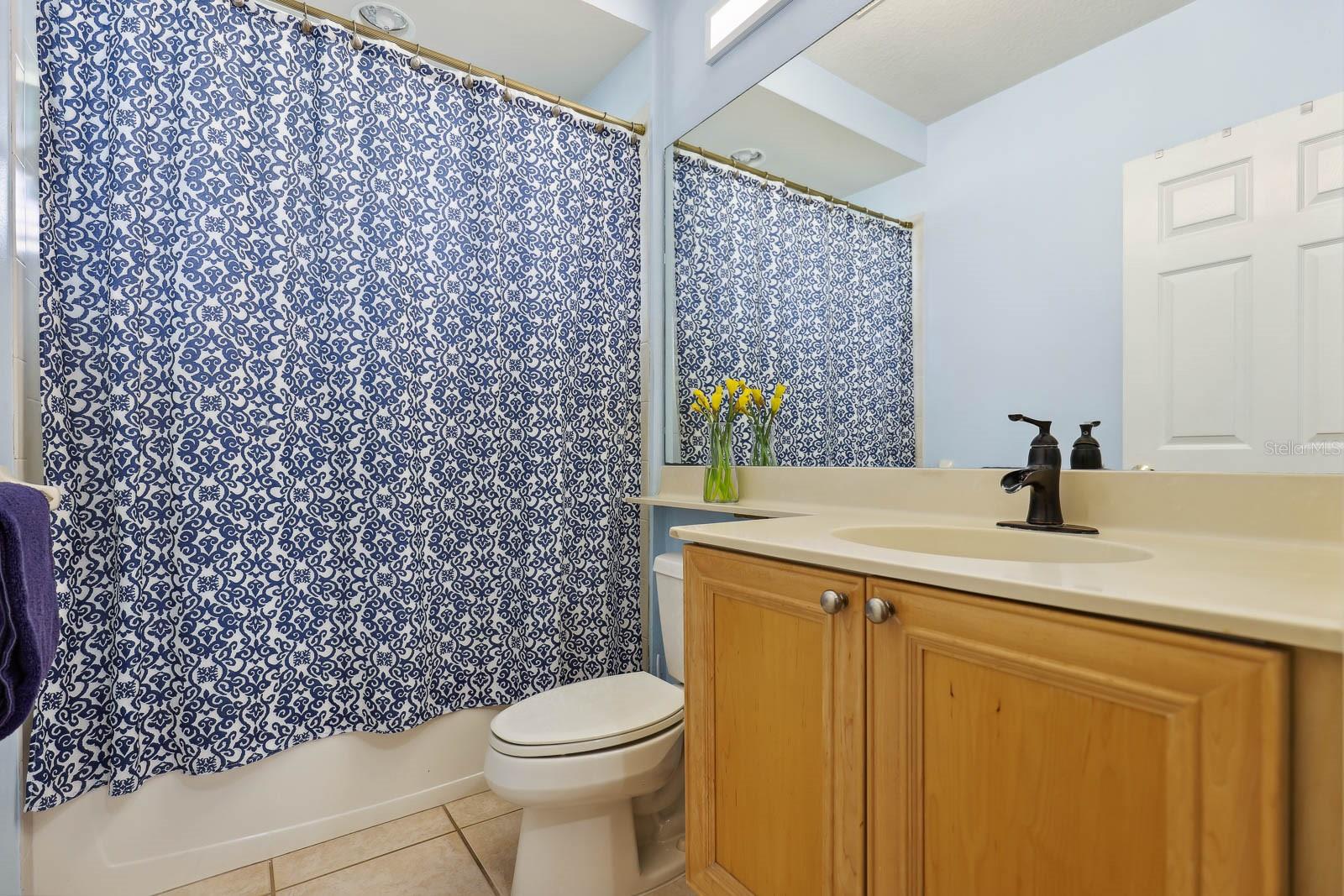 Listing photo id 36 for 6109 Kingbird Manor Drive