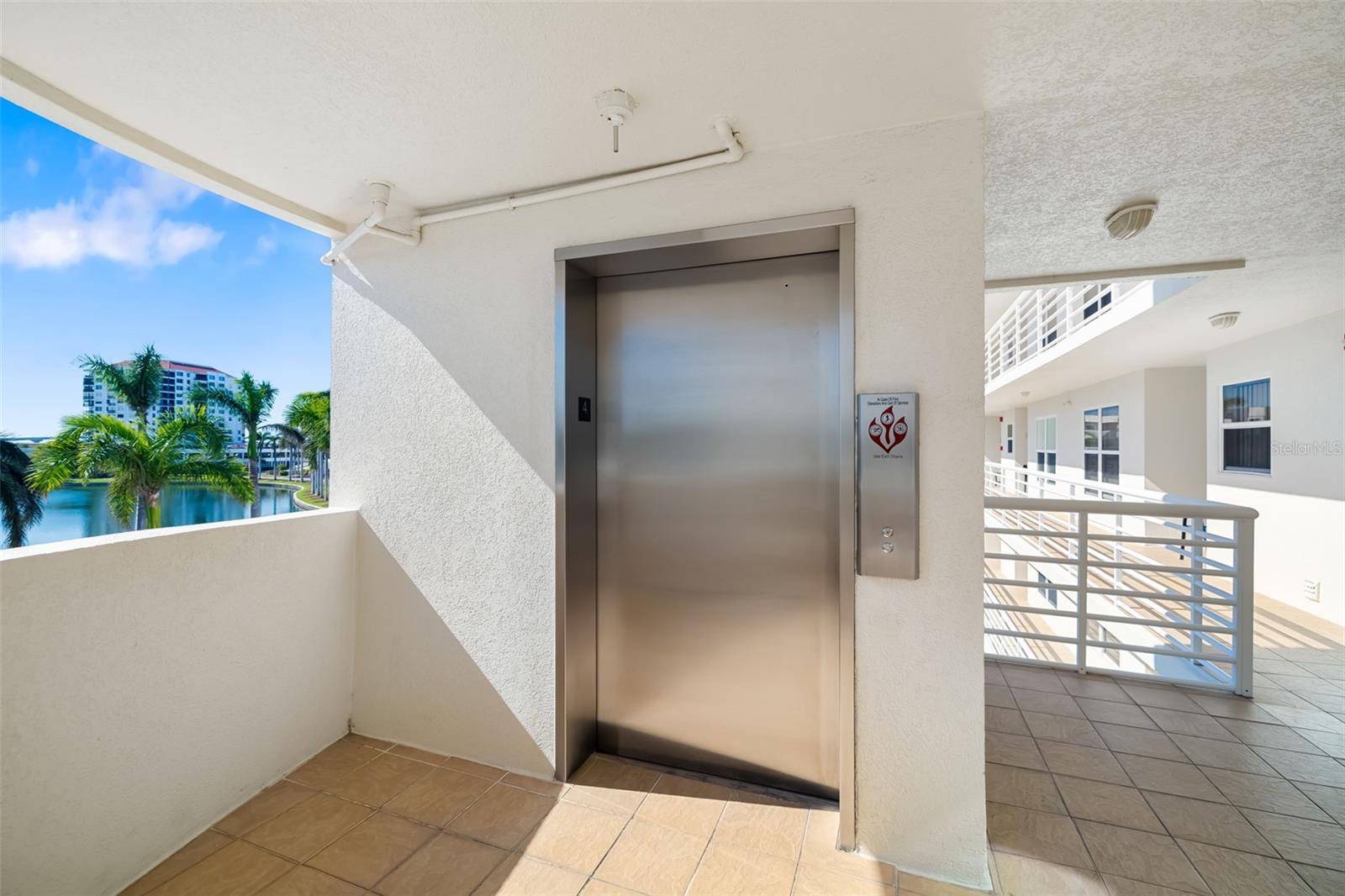 Image 34 of 39 For 6061 Bahia Del Mar Circle 442