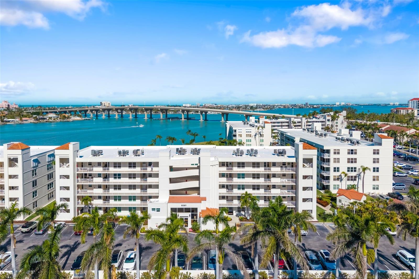 Image 37 of 39 For 6061 Bahia Del Mar Circle 442