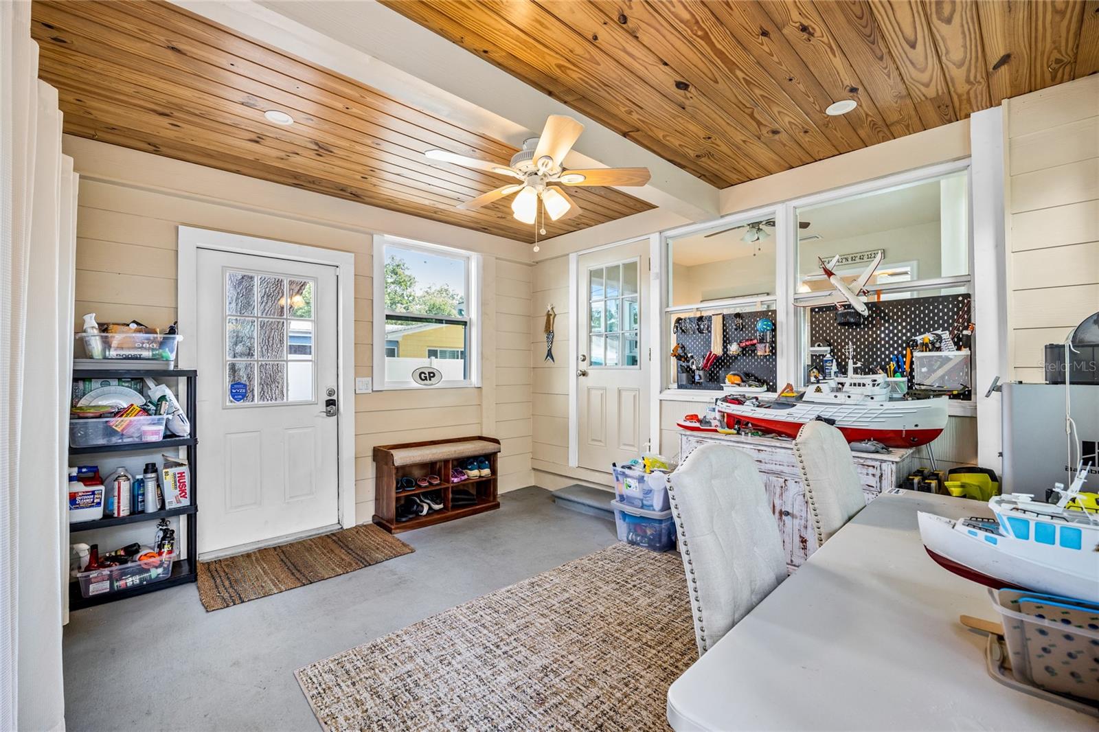 Image 17 of 29 For 2709 Upton Street S