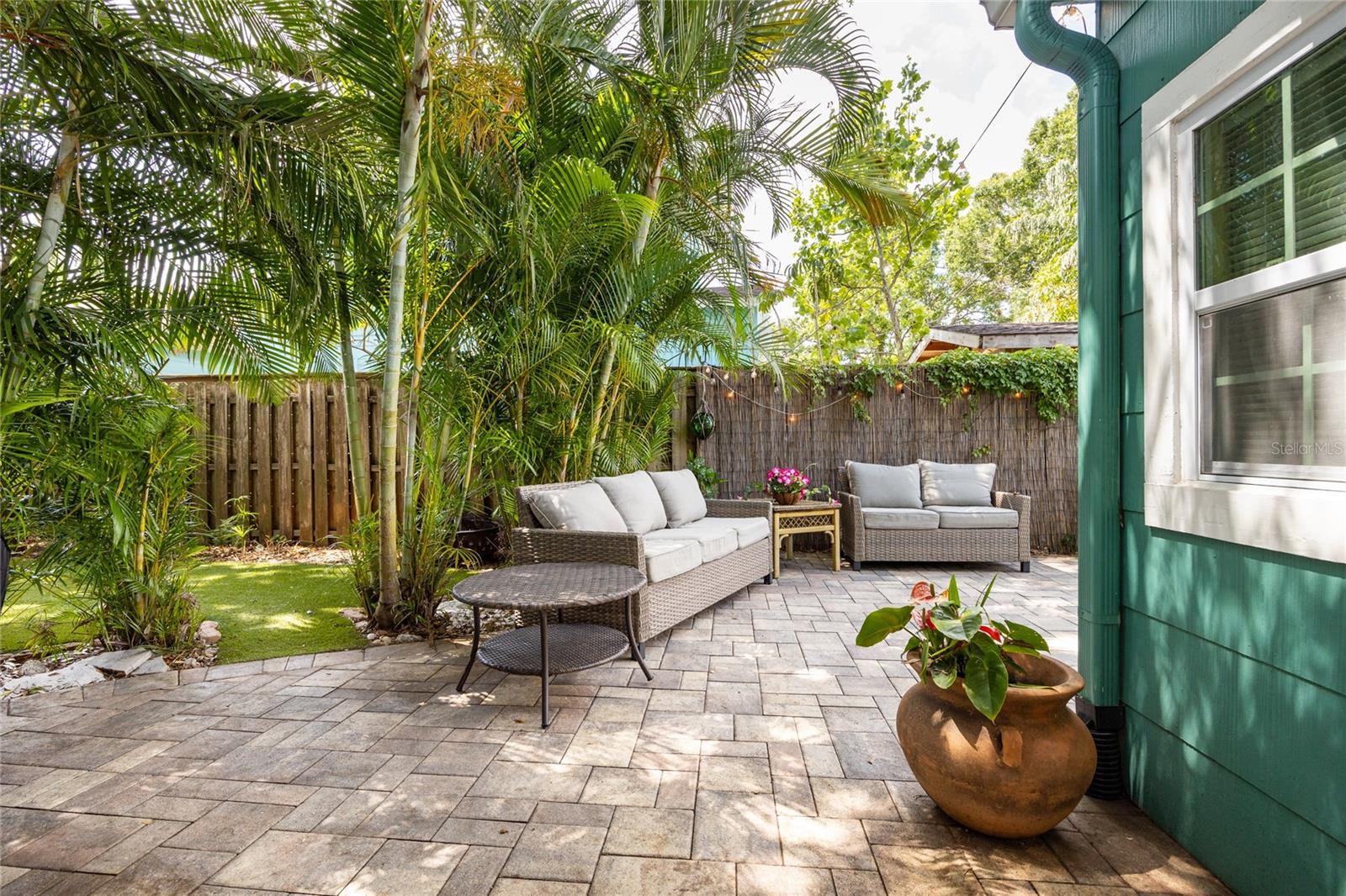 Image 23 of 29 For 2709 Upton Street S