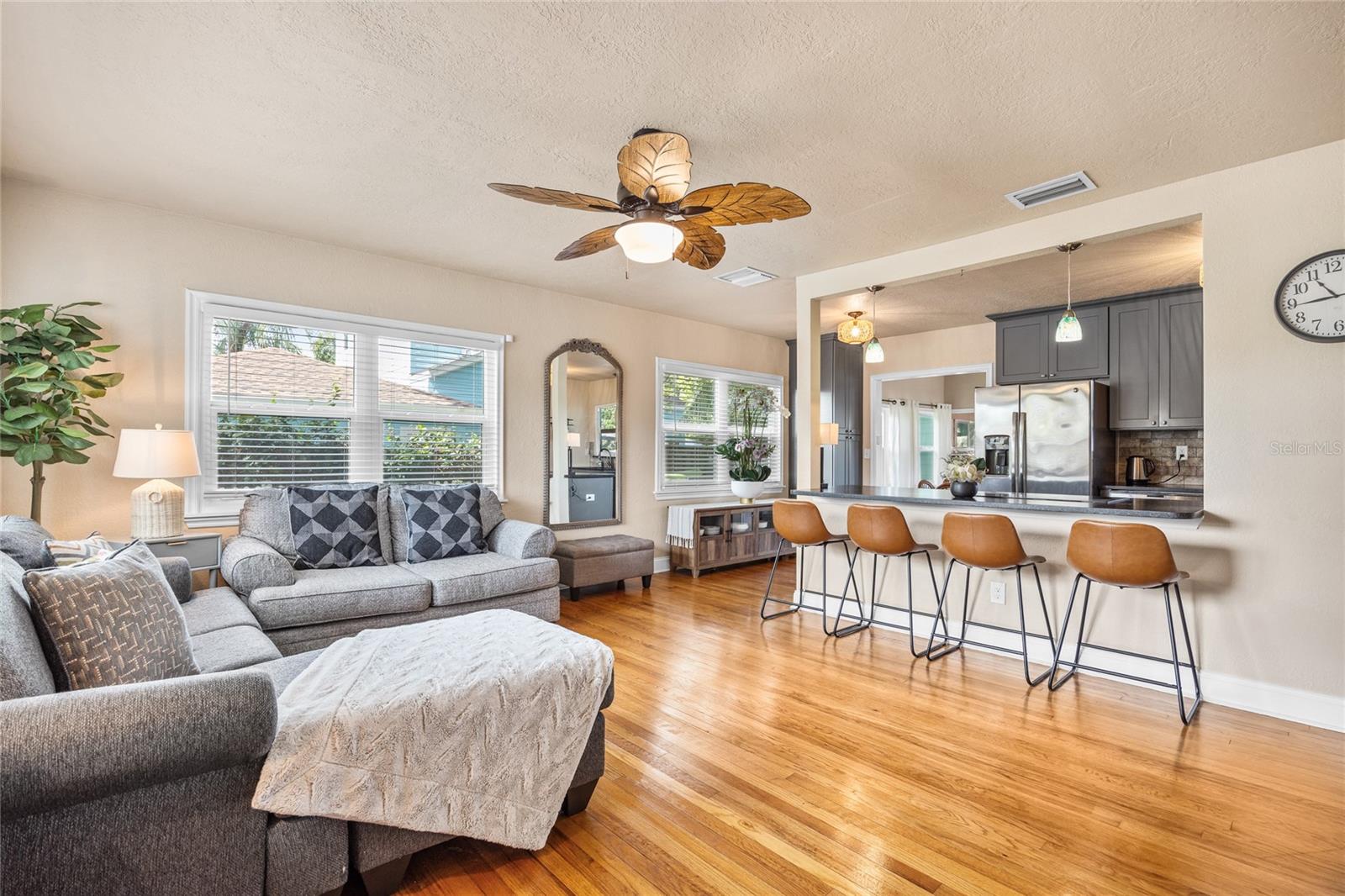 Image 7 of 29 For 2709 Upton Street S