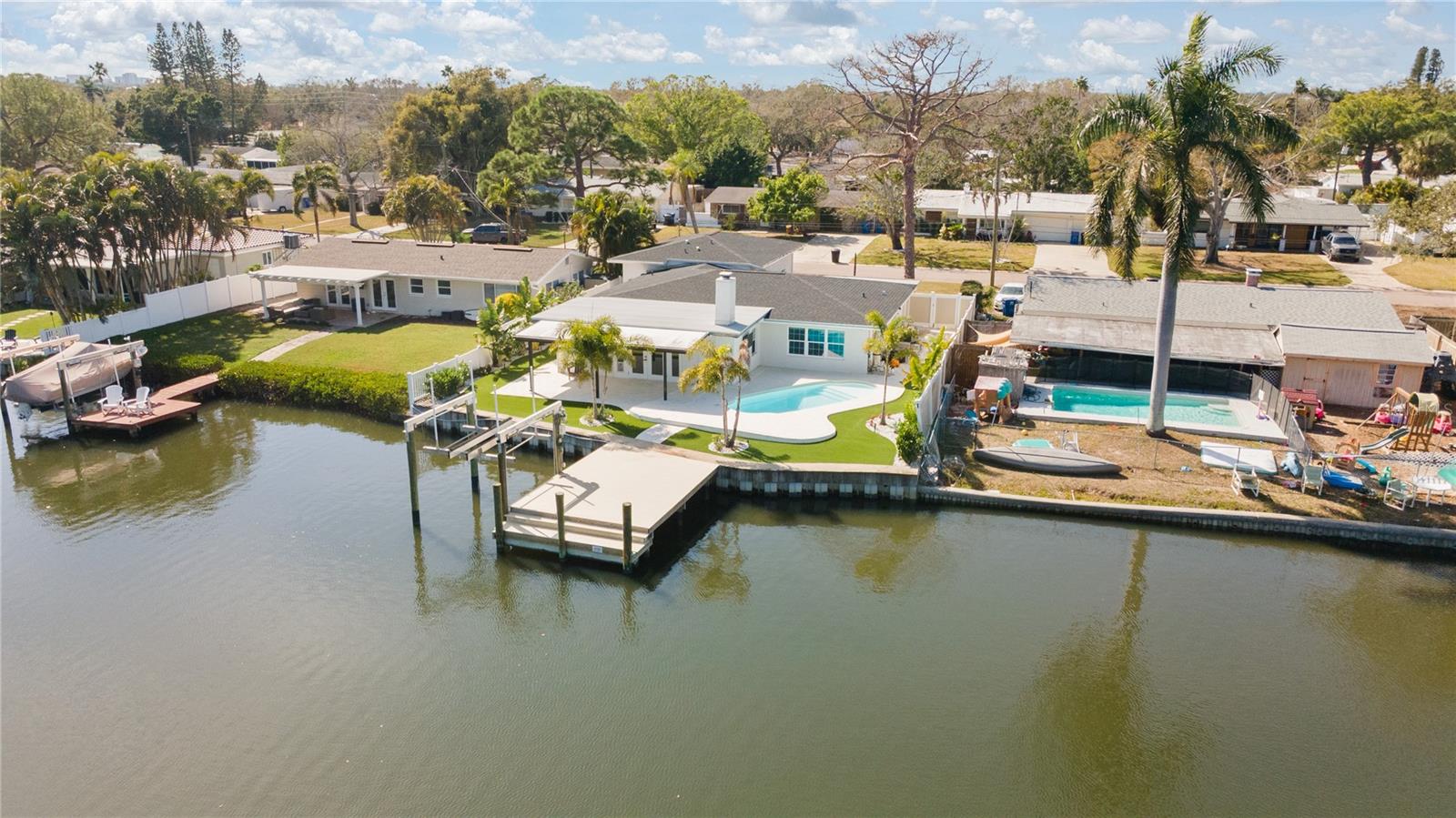 Details for 4543 Carson Street Ne, ST PETERSBURG, FL 33704