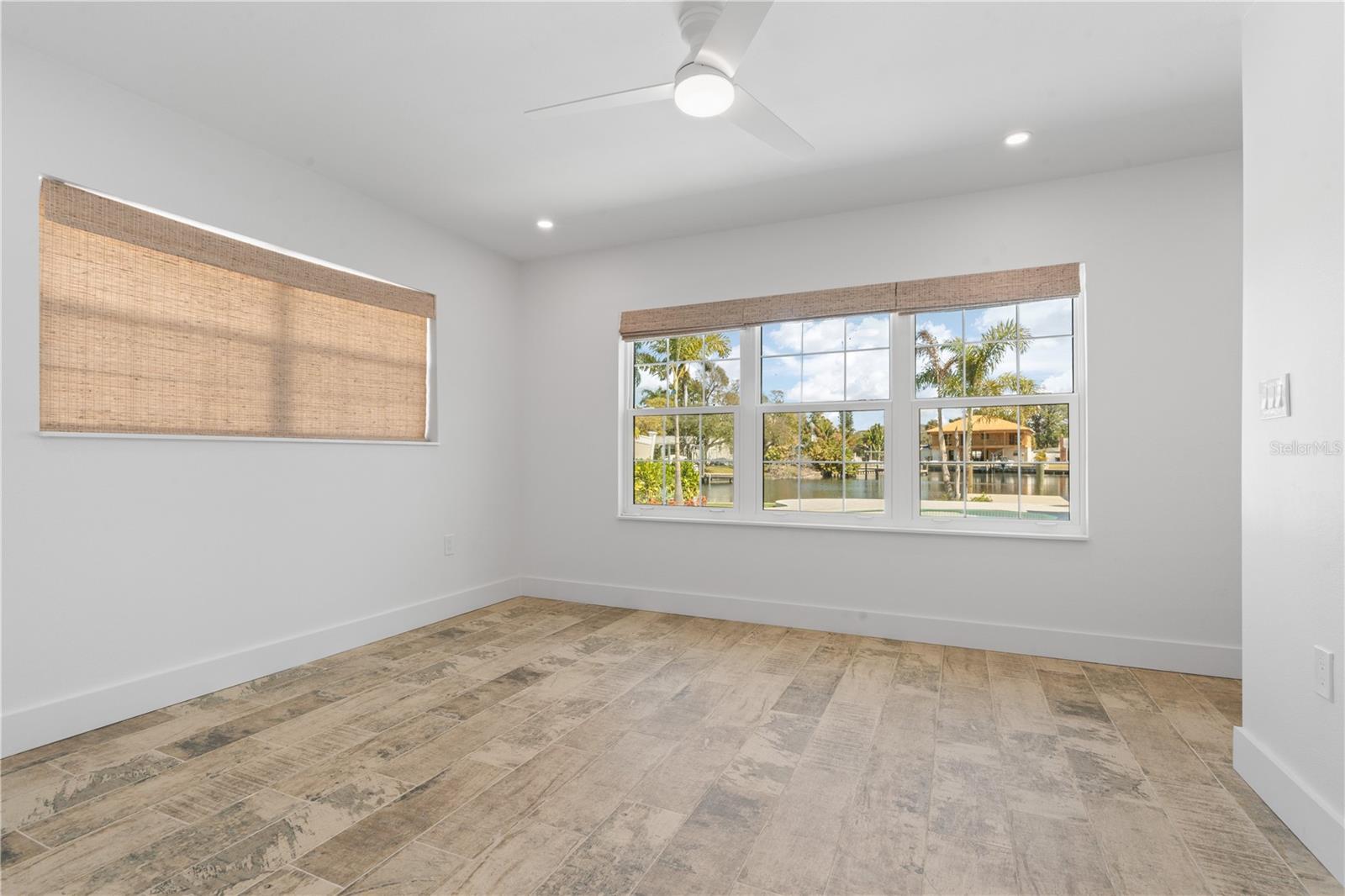 Image 24 of 49 For 4543 Carson Street Ne