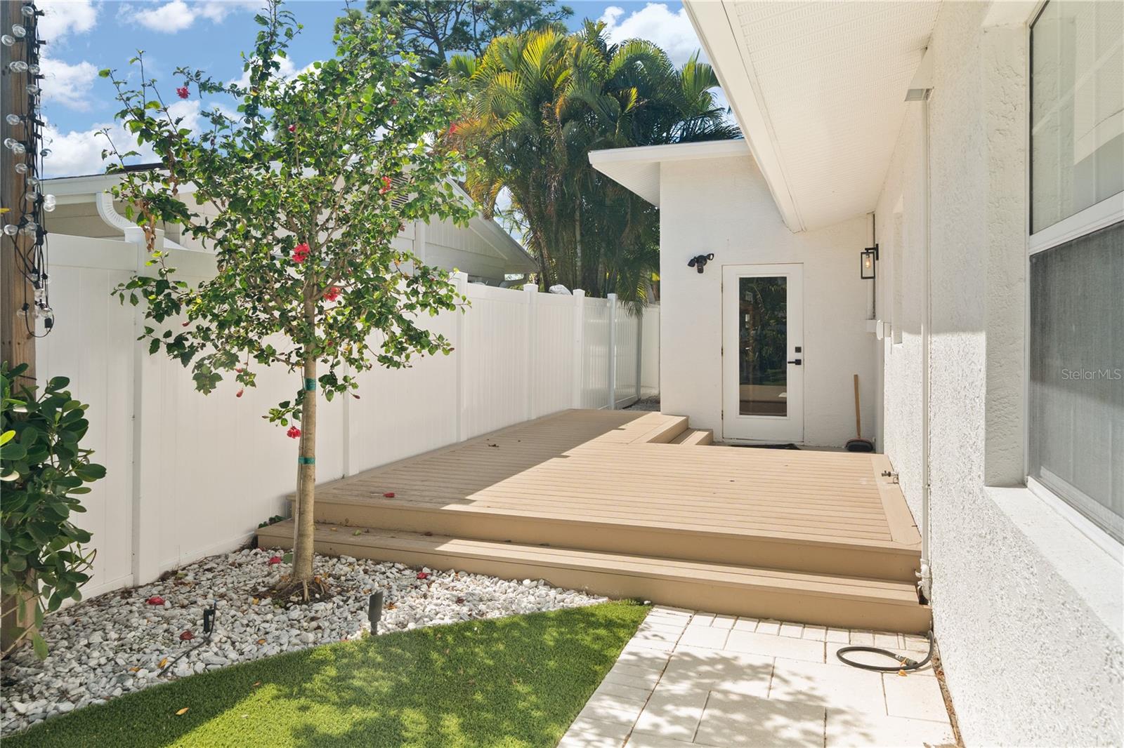 Image 37 of 49 For 4543 Carson Street Ne