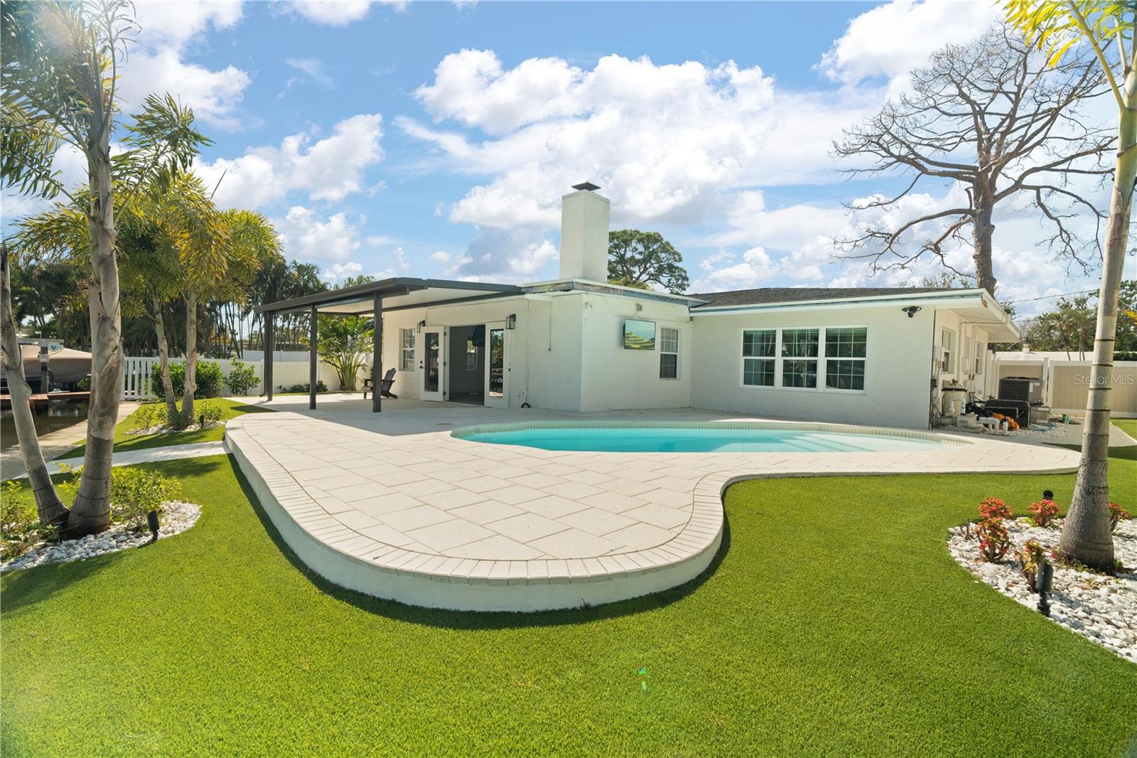 Image 42 of 49 For 4543 Carson Street Ne