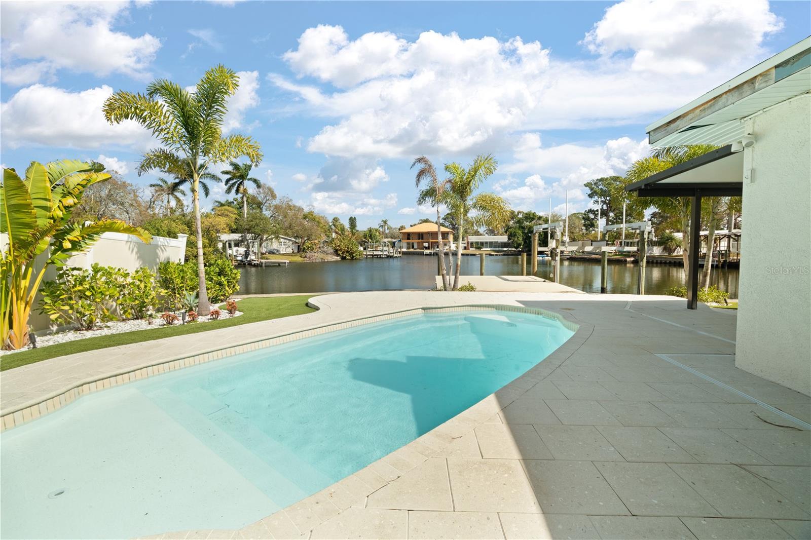 Image 44 of 49 For 4543 Carson Street Ne