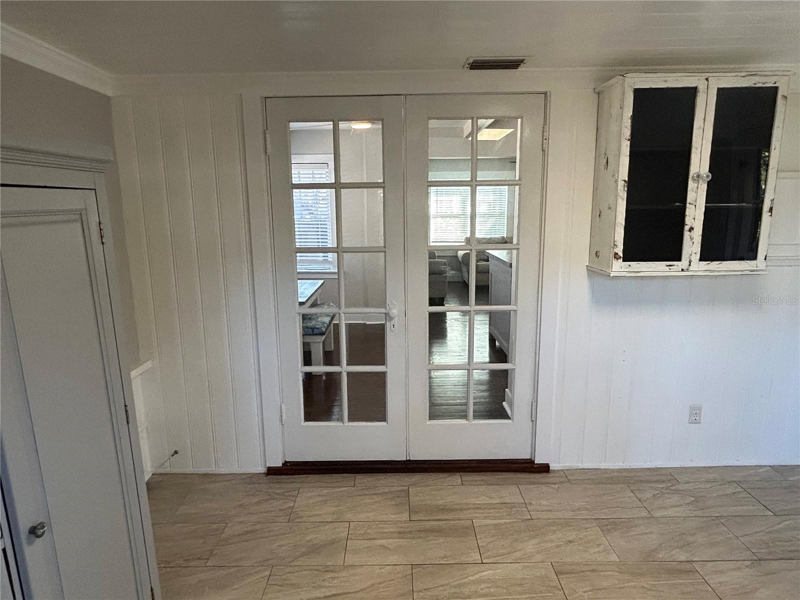 Image 18 of 52 For 5731 Michigan Avenue