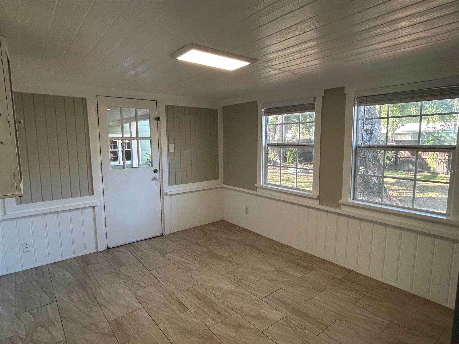 Image 19 of 52 For 5731 Michigan Avenue