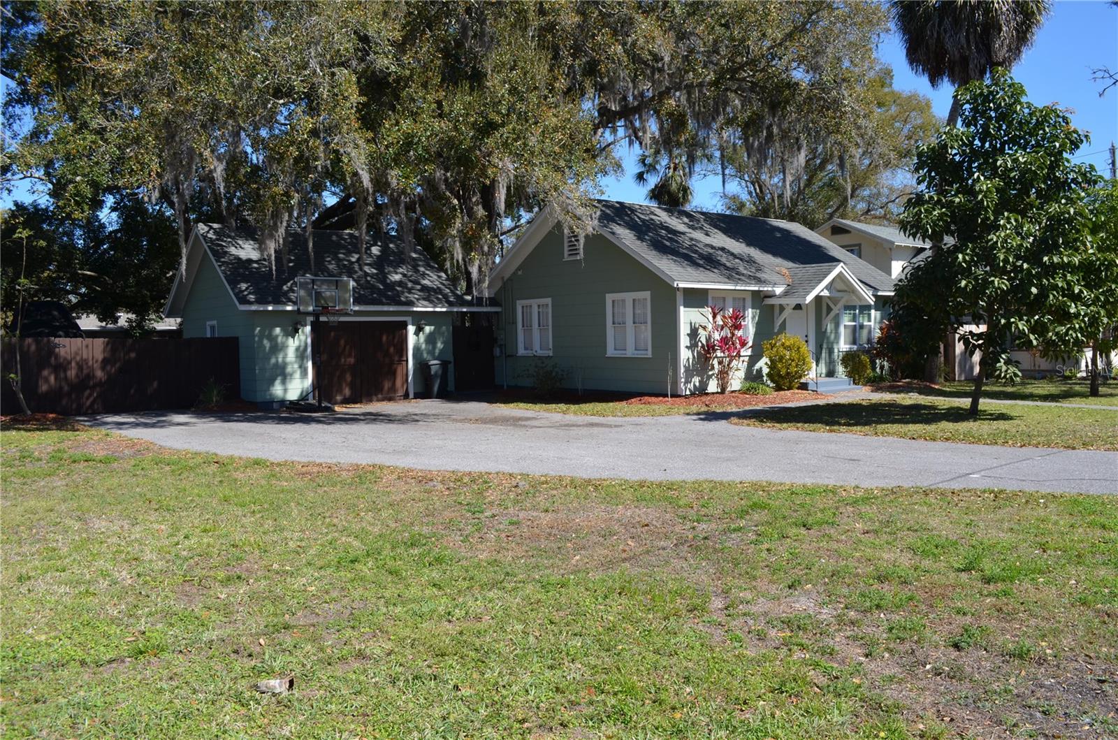 Image 24 of 52 For 5731 Michigan Avenue