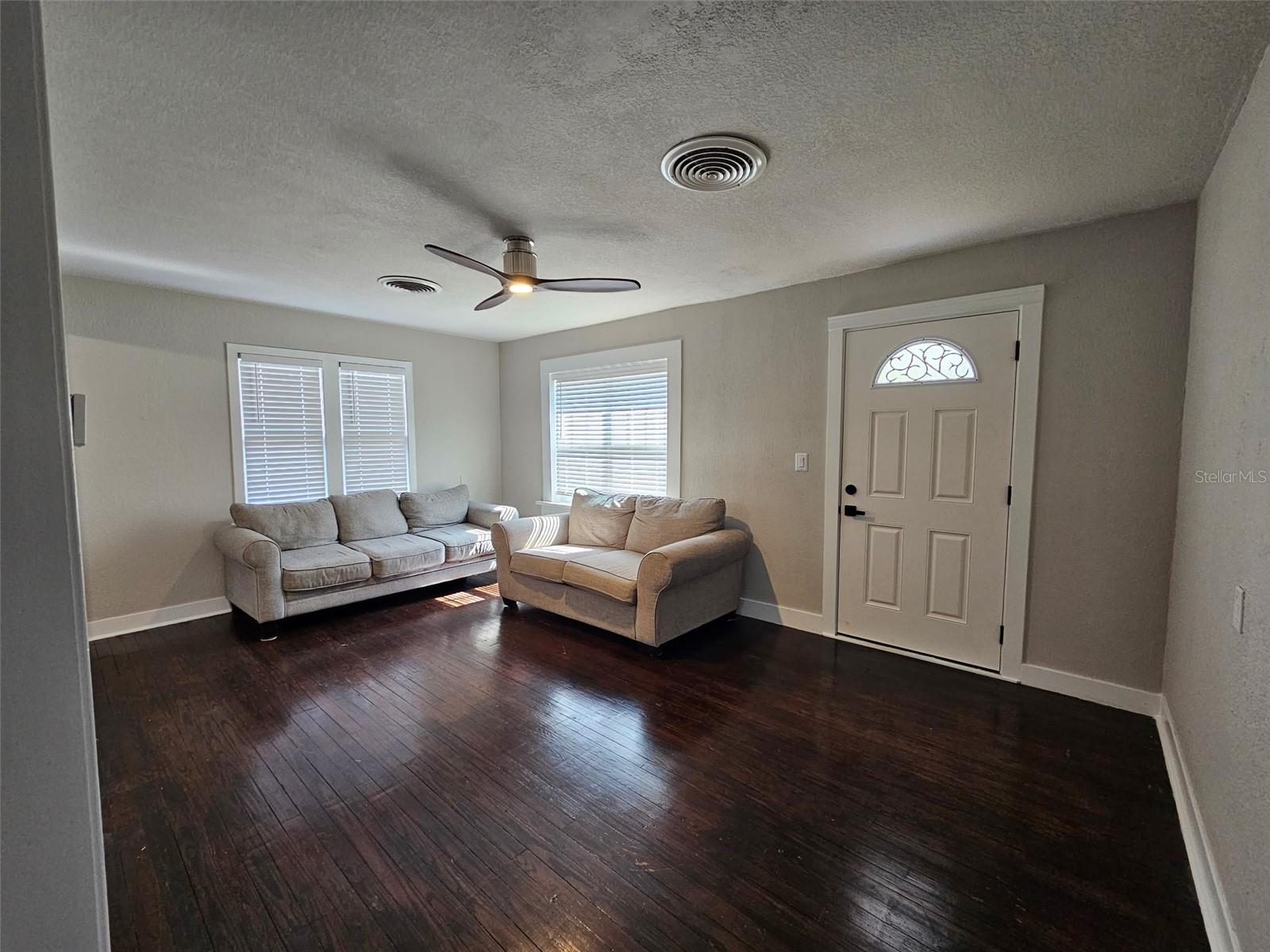 Image 9 of 52 For 5731 Michigan Avenue