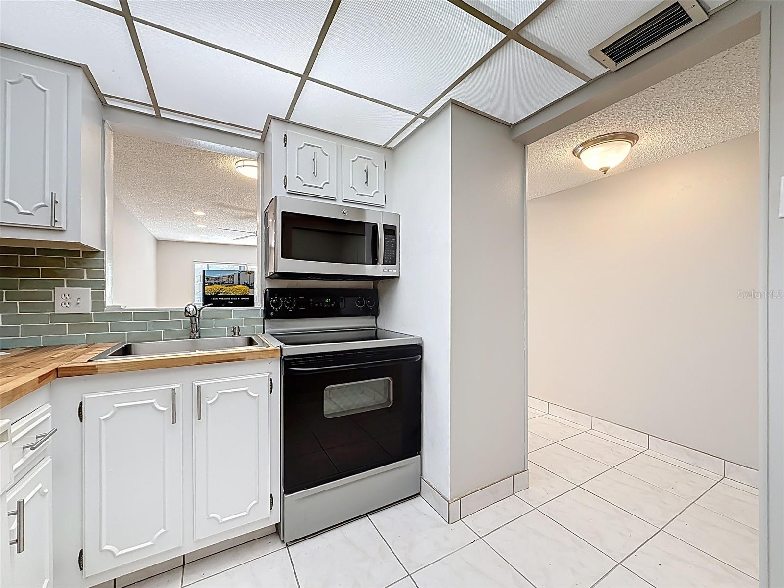 Image 10 of 61 For 11485 Oakhurst Road 206