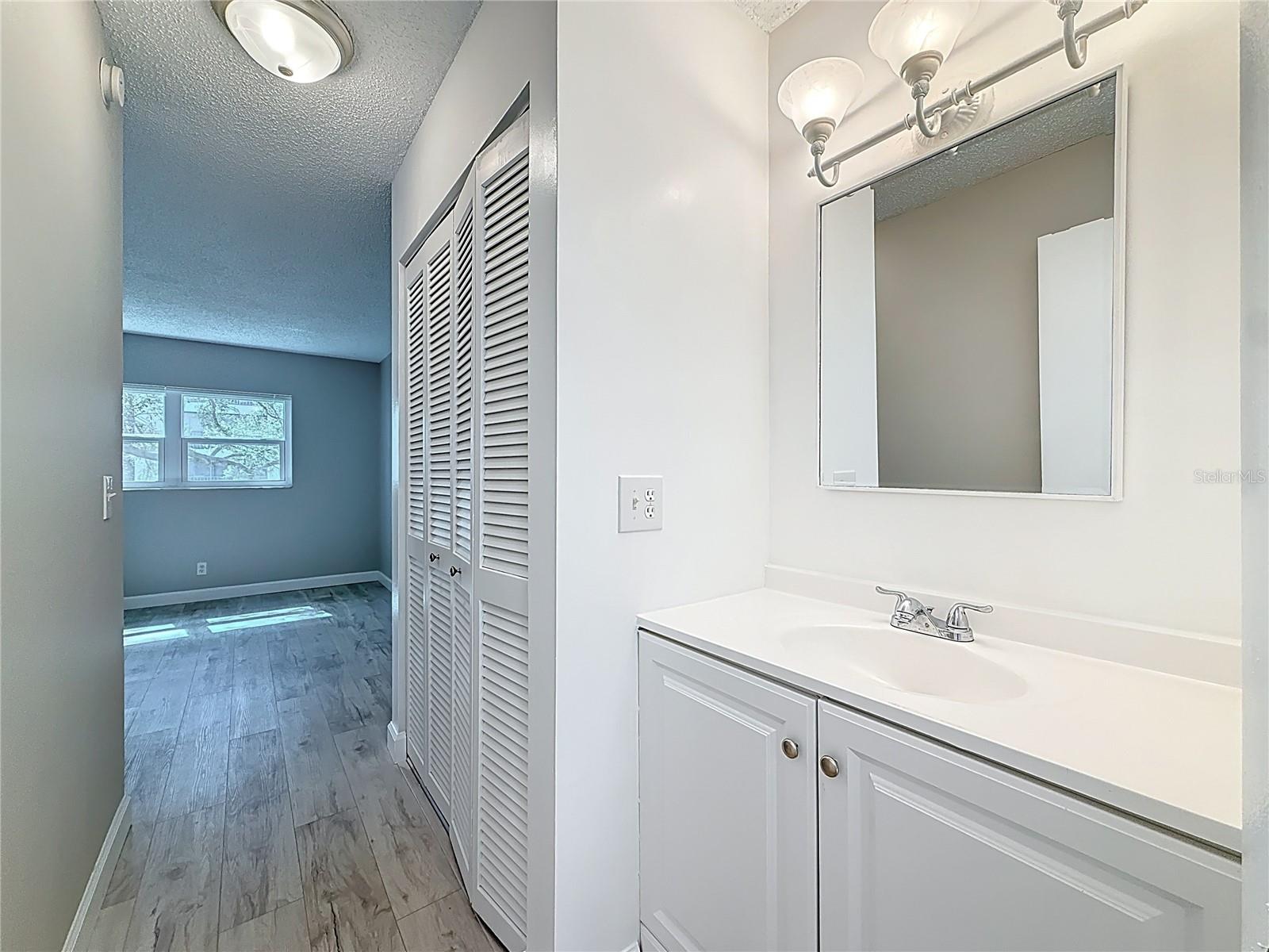 Image 25 of 61 For 11485 Oakhurst Road 206