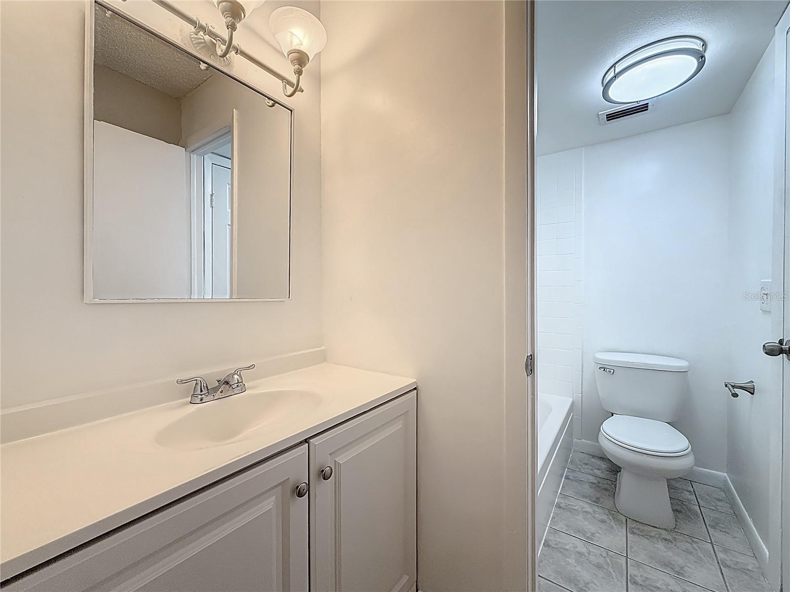 Image 27 of 61 For 11485 Oakhurst Road 206