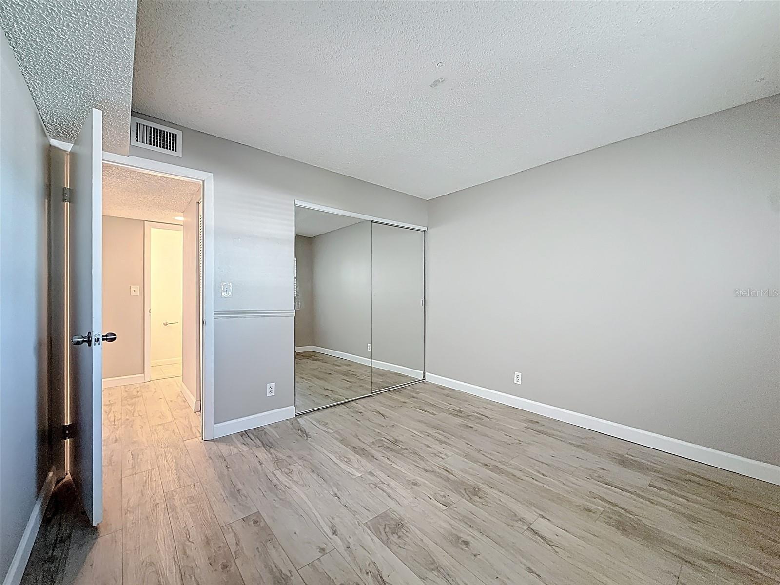 Image 31 of 61 For 11485 Oakhurst Road 206