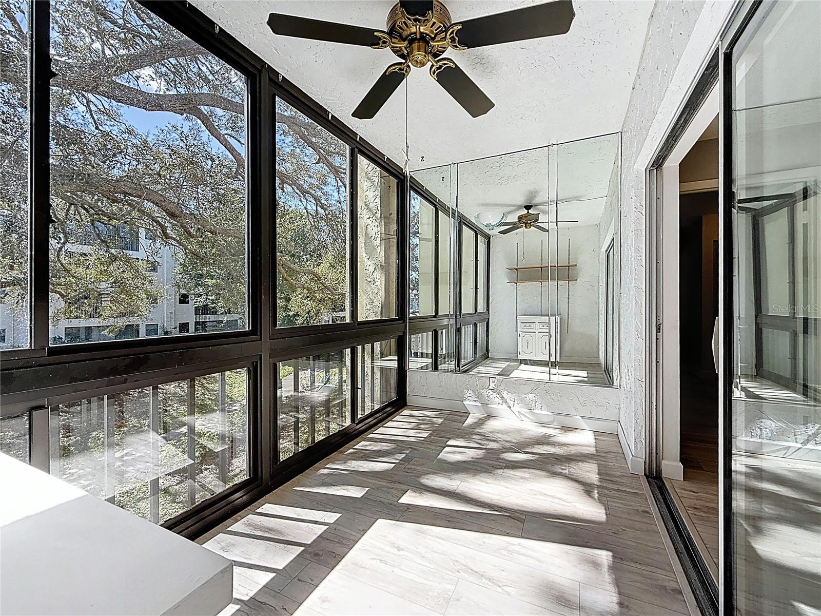 Image 37 of 61 For 11485 Oakhurst Road 206