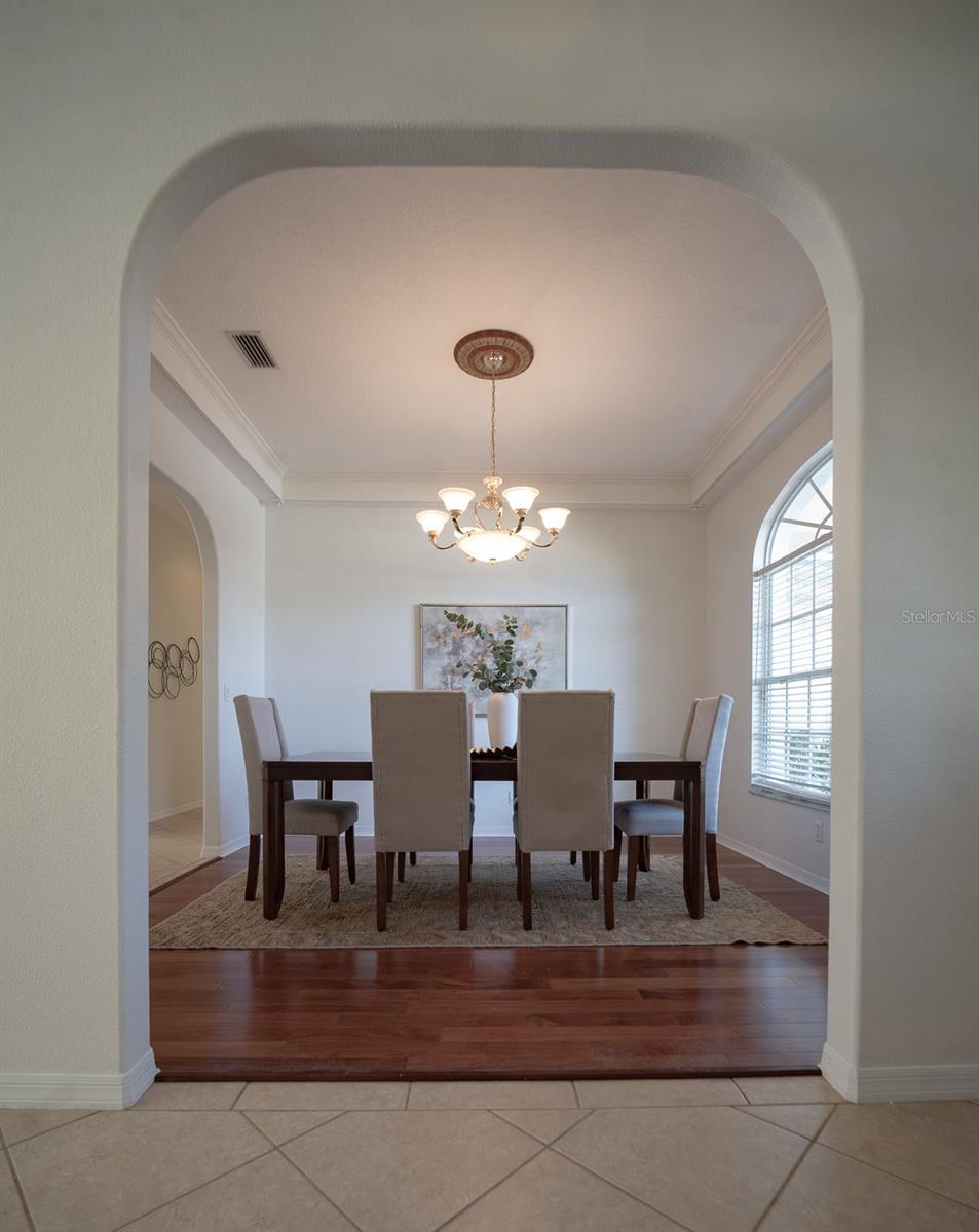 Image 13 of 34 For 814 Brantenburg Way