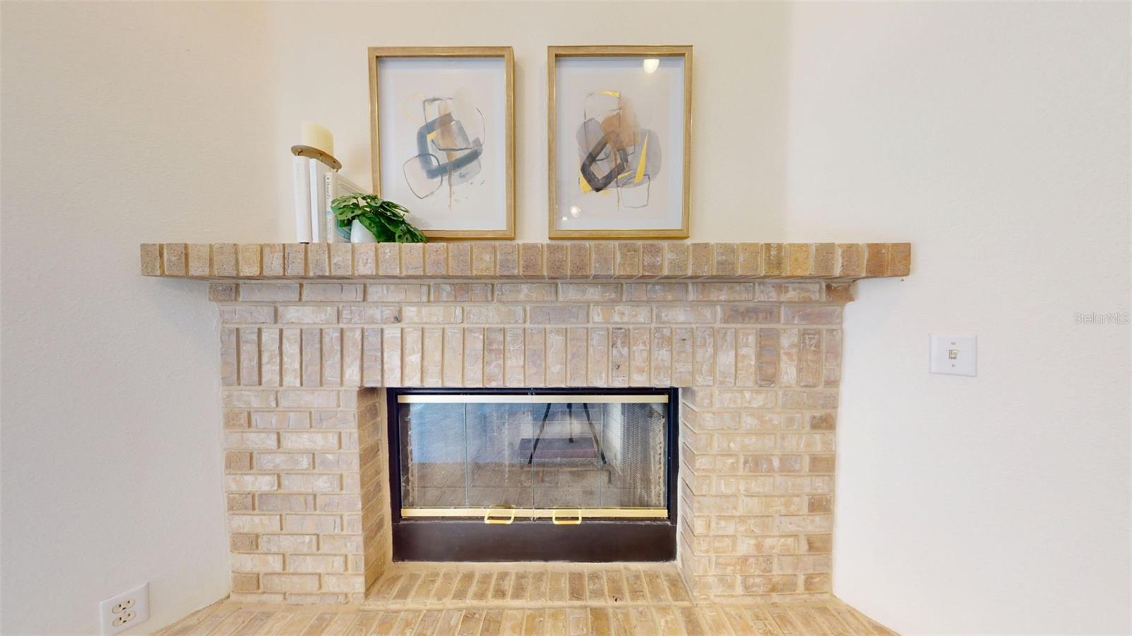 Image 8 of 34 For 814 Brantenburg Way