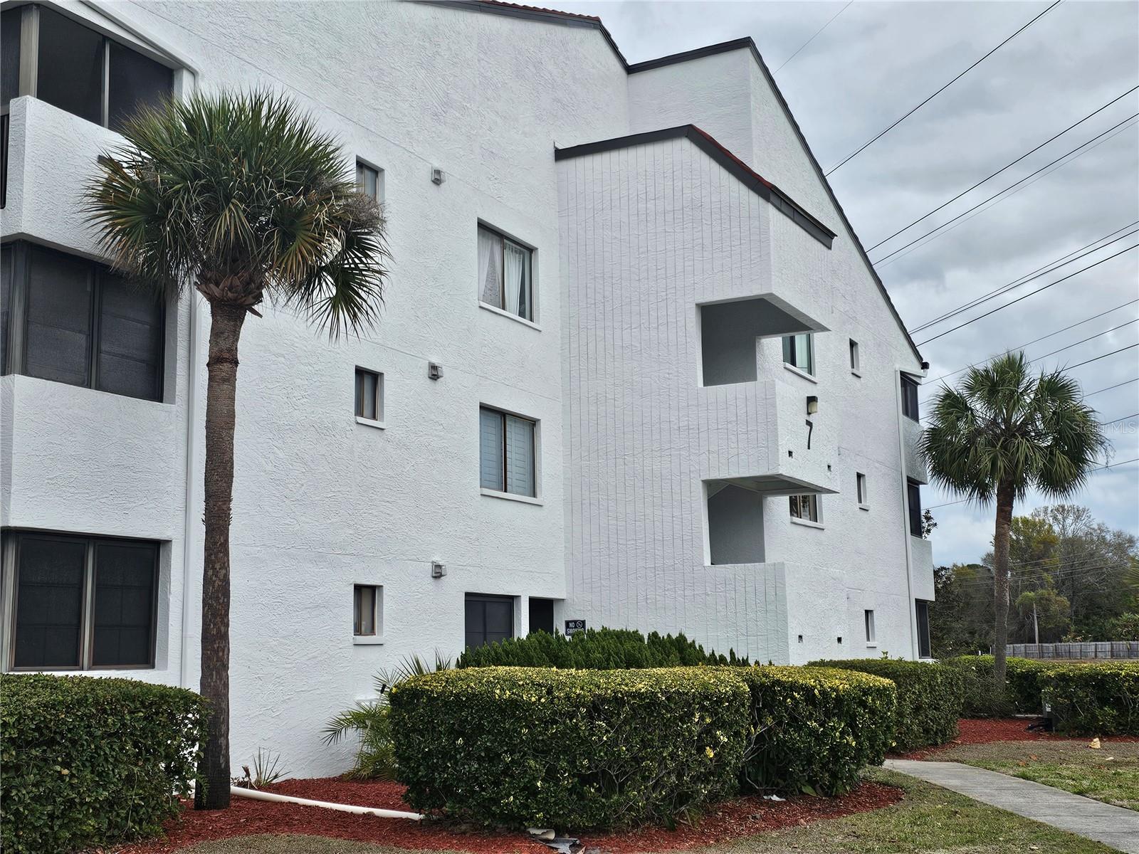 Image 13 of 14 For 2593 Countryside Boulevard 7313