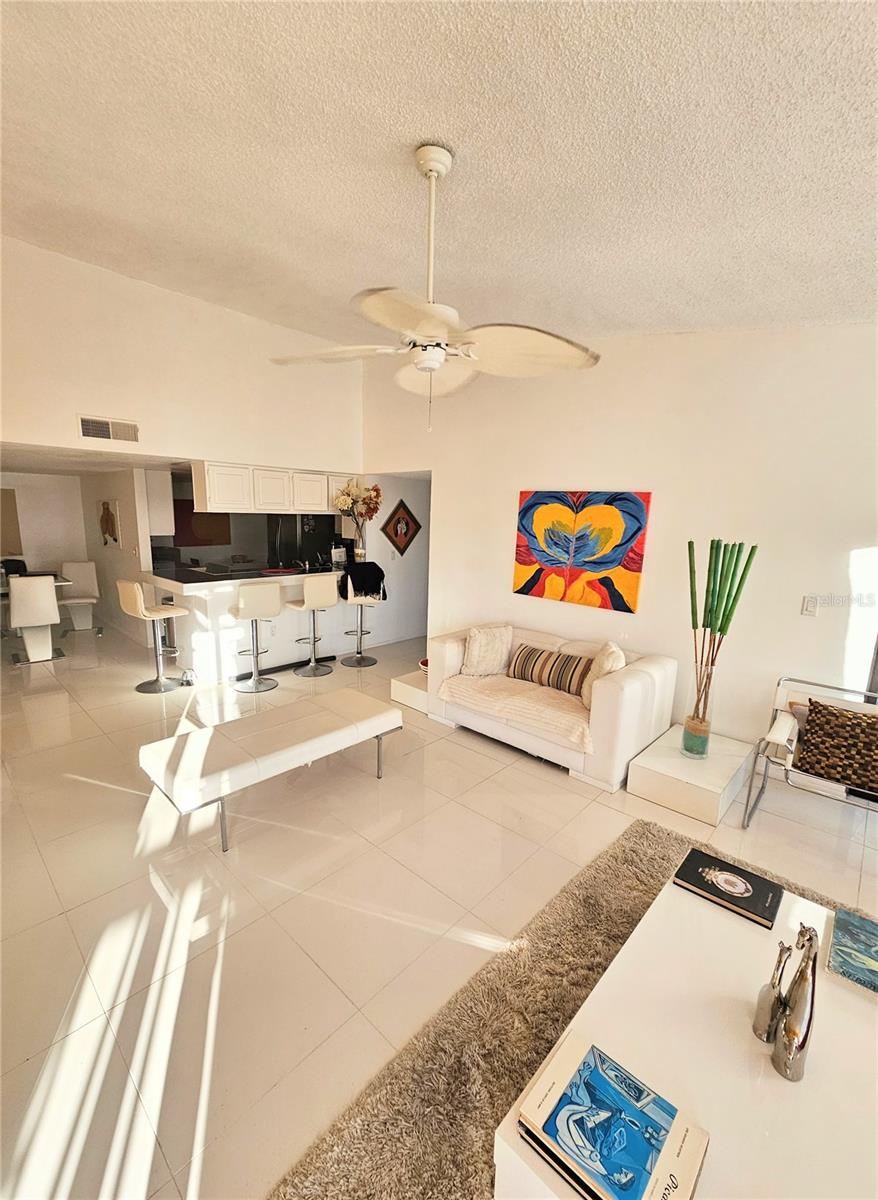 Image 5 of 14 For 2593 Countryside Boulevard 7313