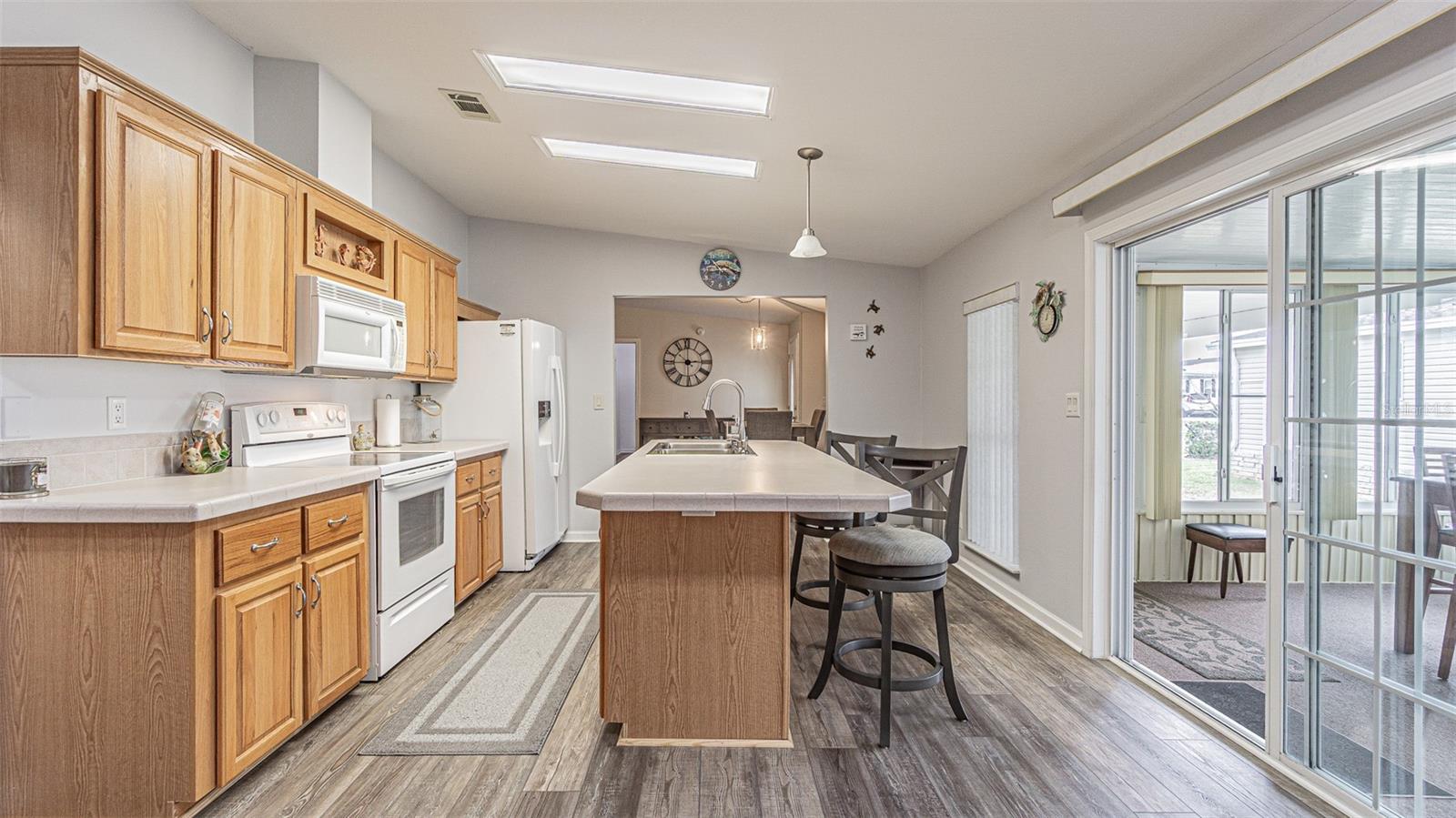 Image 4 of 53 For 37436 Lilly Bea Avenue