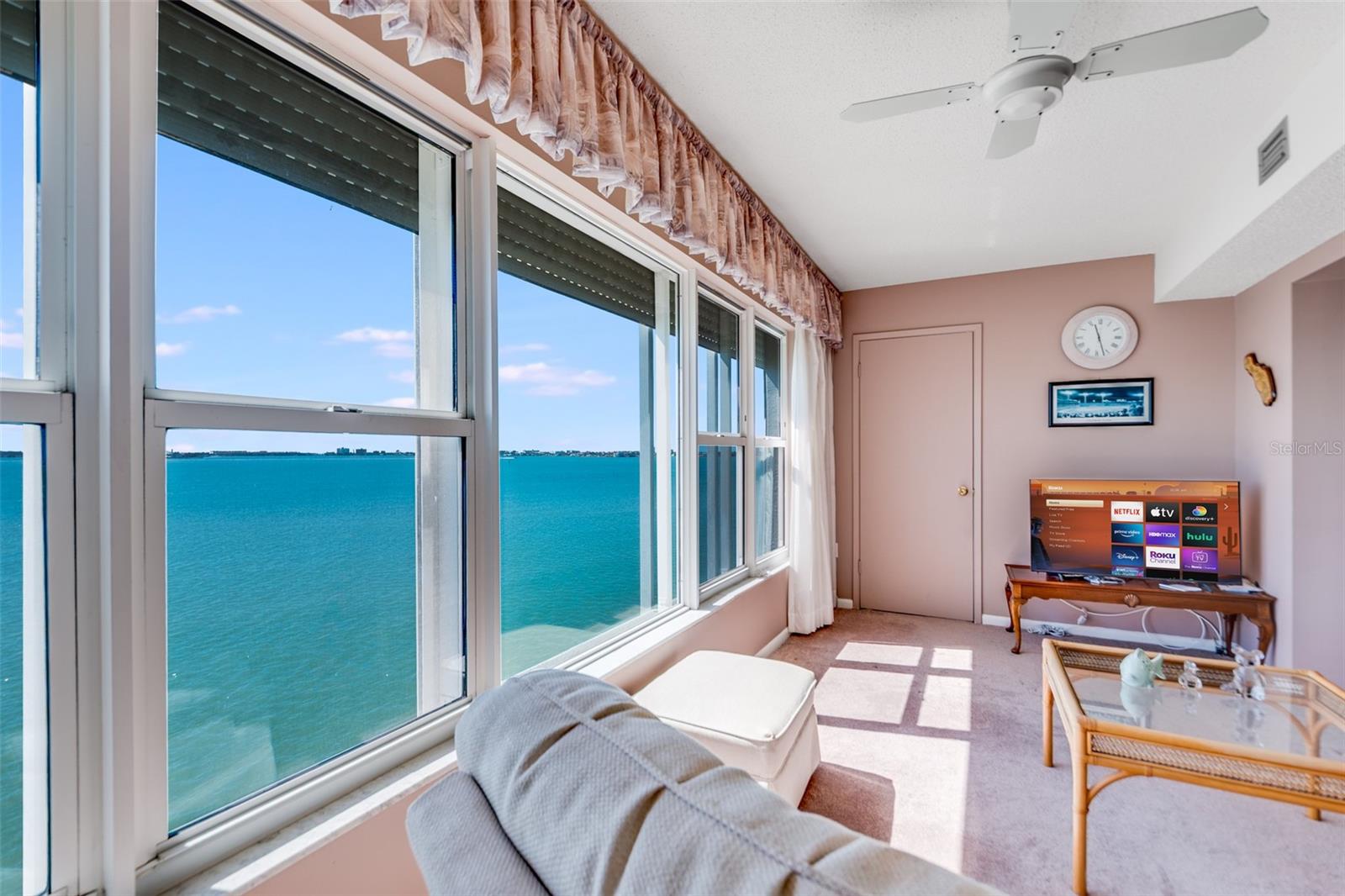 Image 21 of 54 For 5900 Shore Boulevard S 709