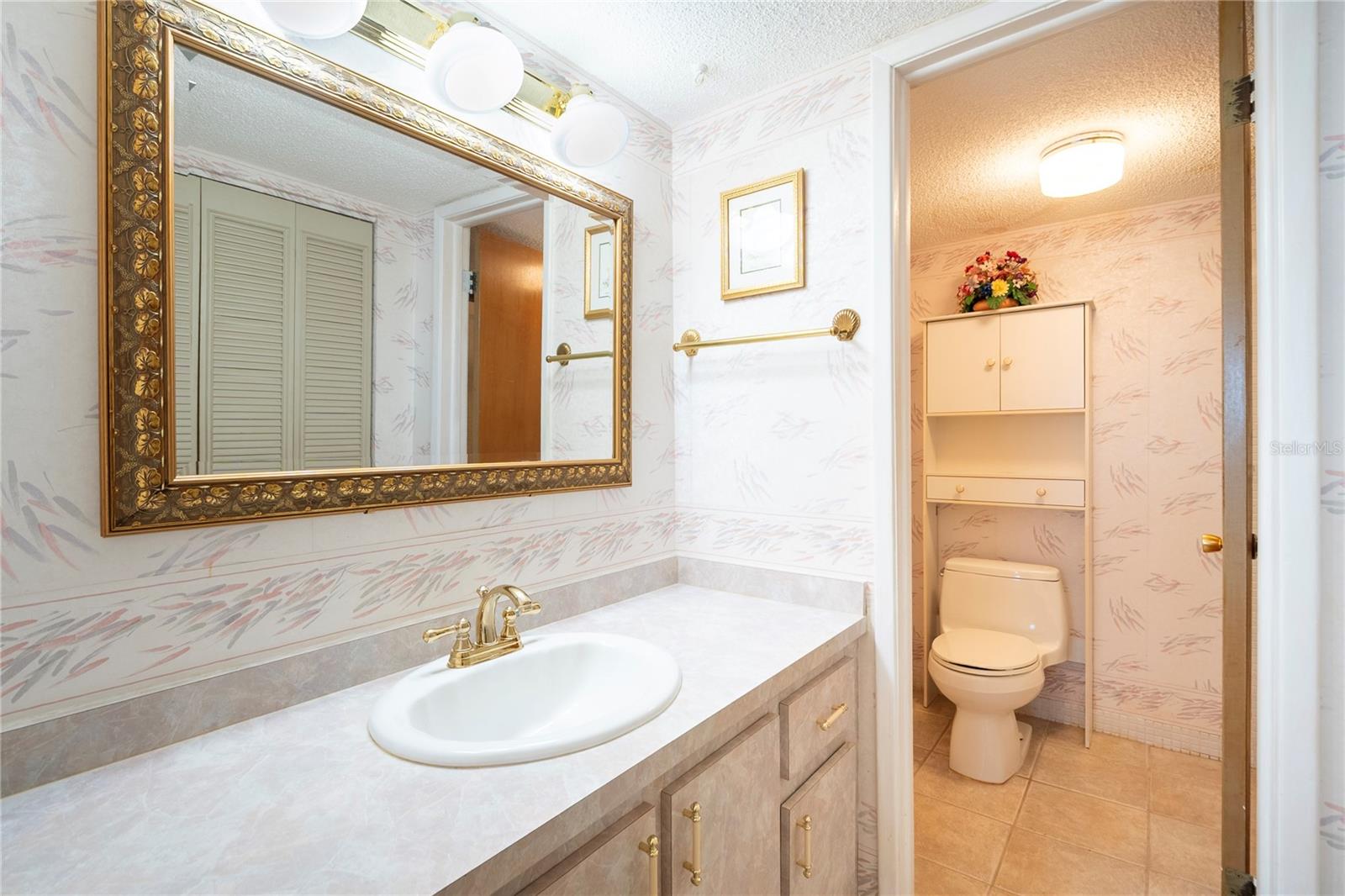 Image 38 of 54 For 5900 Shore Boulevard S 709