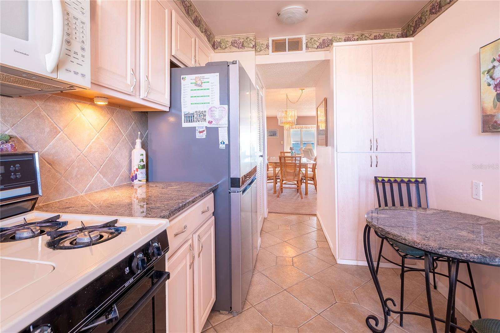 Image 7 of 54 For 5900 Shore Boulevard S 709