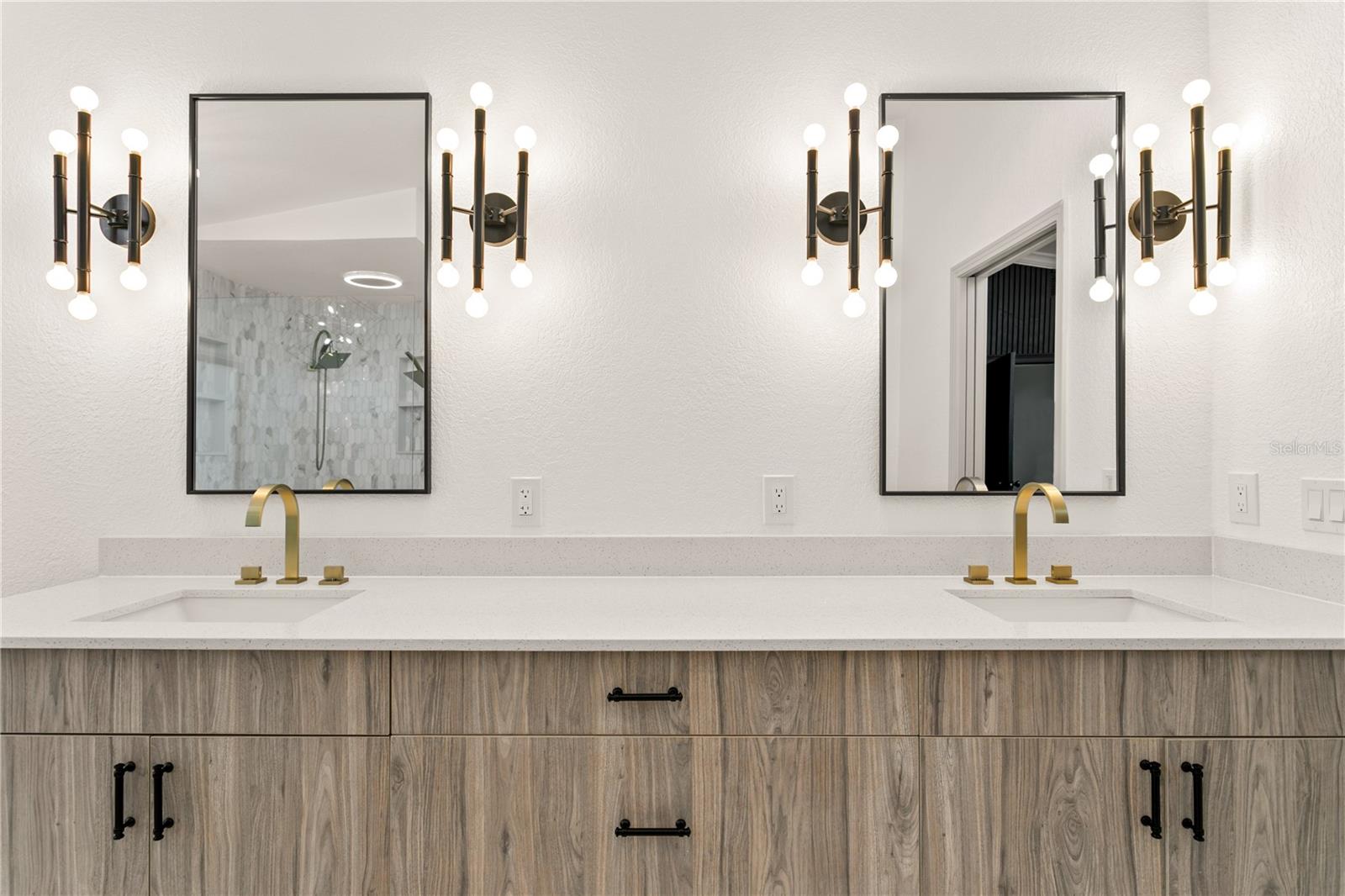 Image 27 of 53 For 207 Coolidge Avenue