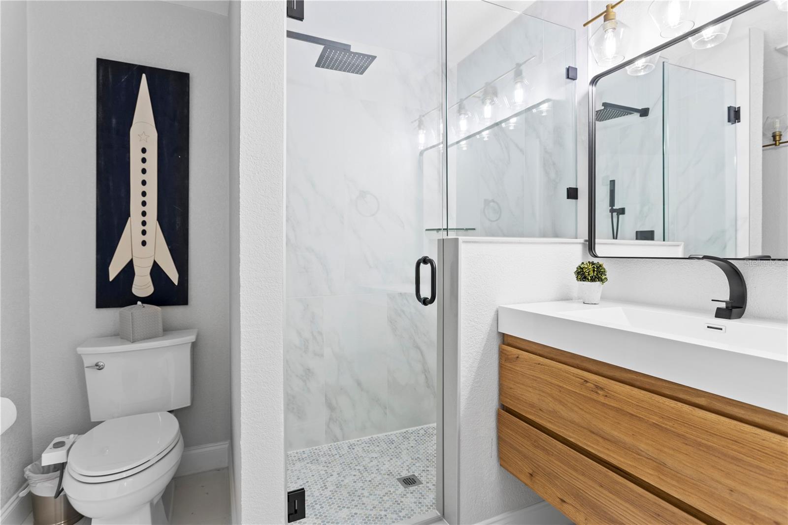 Image 30 of 53 For 207 Coolidge Avenue