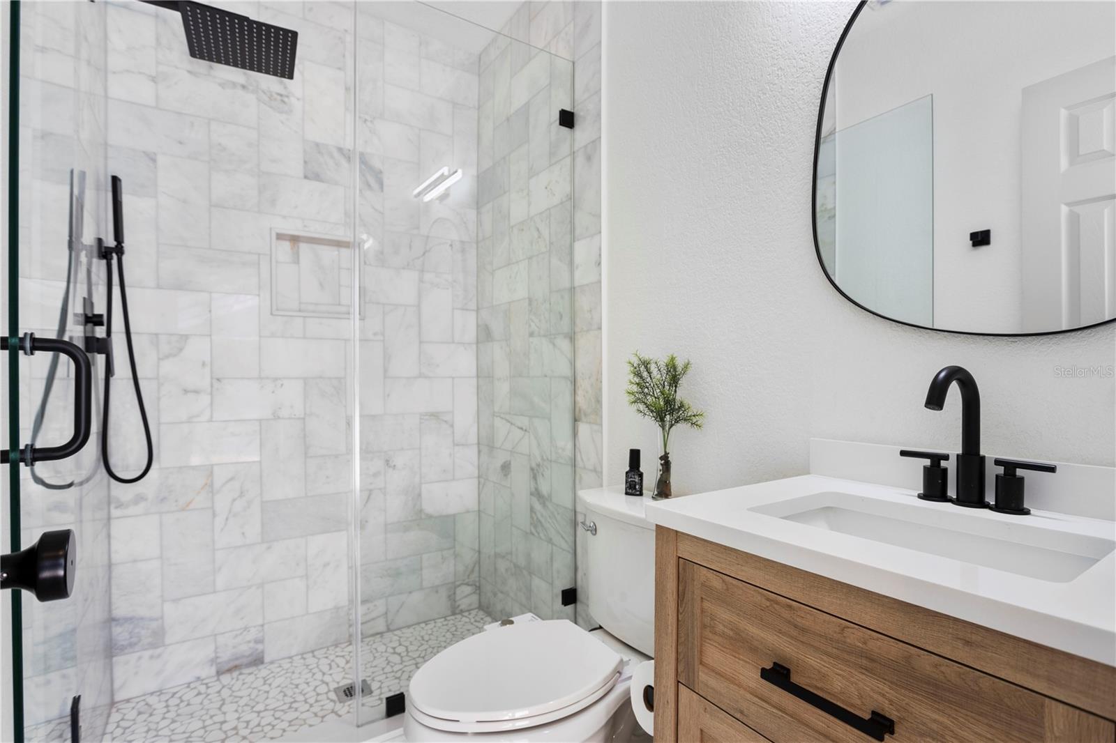 Image 34 of 53 For 207 Coolidge Avenue