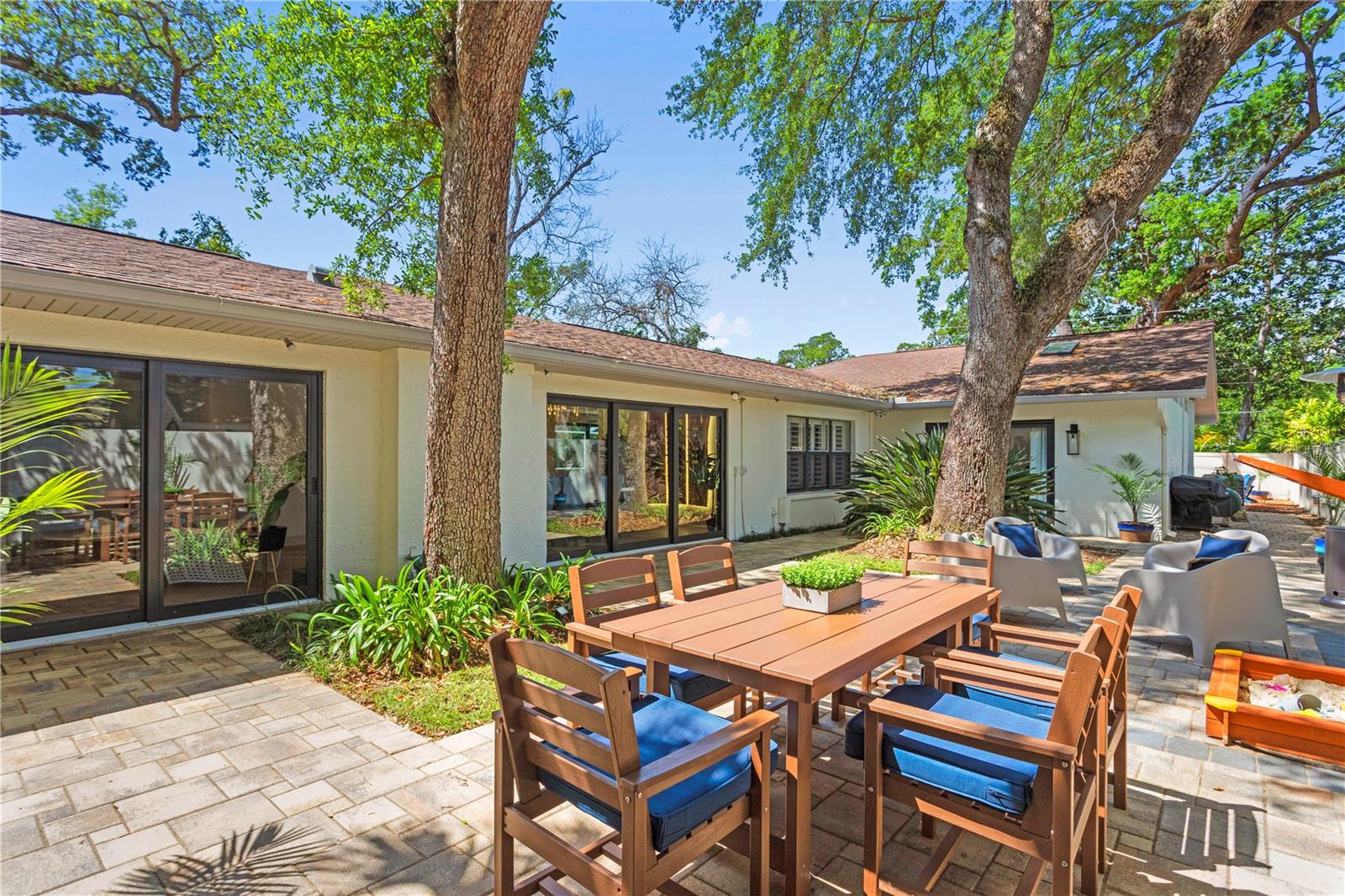 Image 42 of 53 For 207 Coolidge Avenue