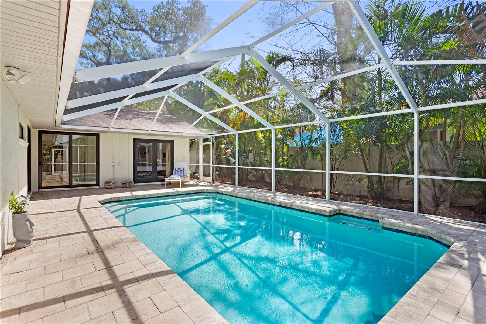 Image 43 of 53 For 207 Coolidge Avenue