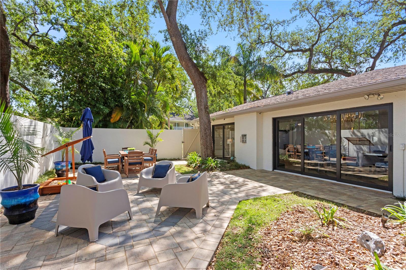 Image 46 of 53 For 207 Coolidge Avenue