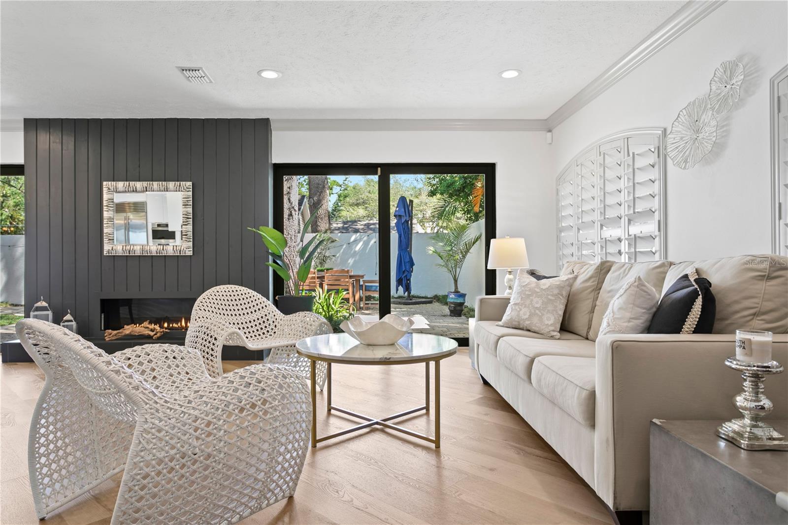 Image 8 of 53 For 207 Coolidge Avenue