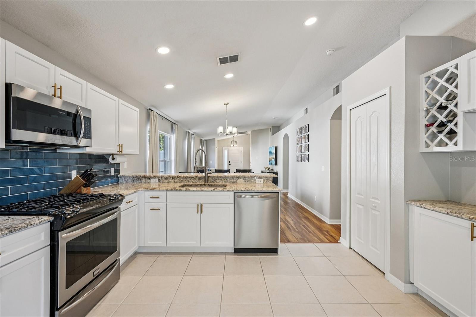 Image 24 of 100 For 3105 Whitley Bay Court