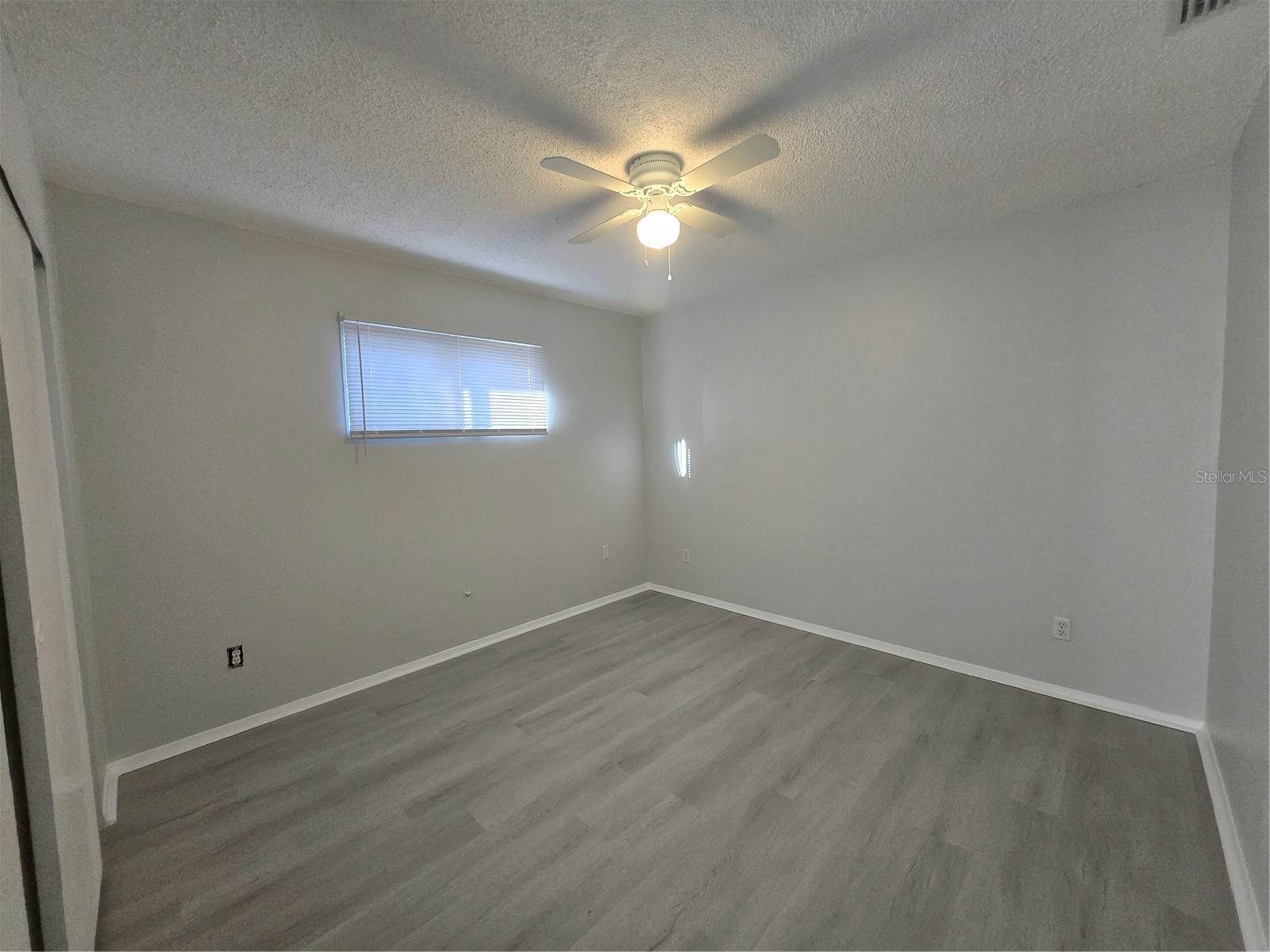 Image 4 of 6 For 3135 Oaklawn Avenue