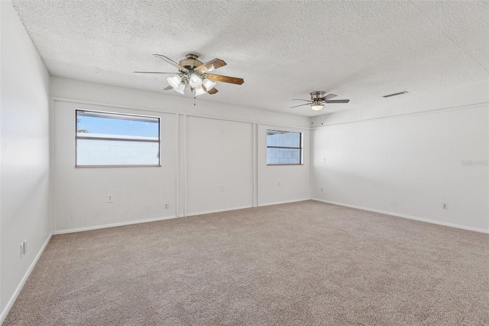 Image 11 of 40 For 950 Bayward Lane