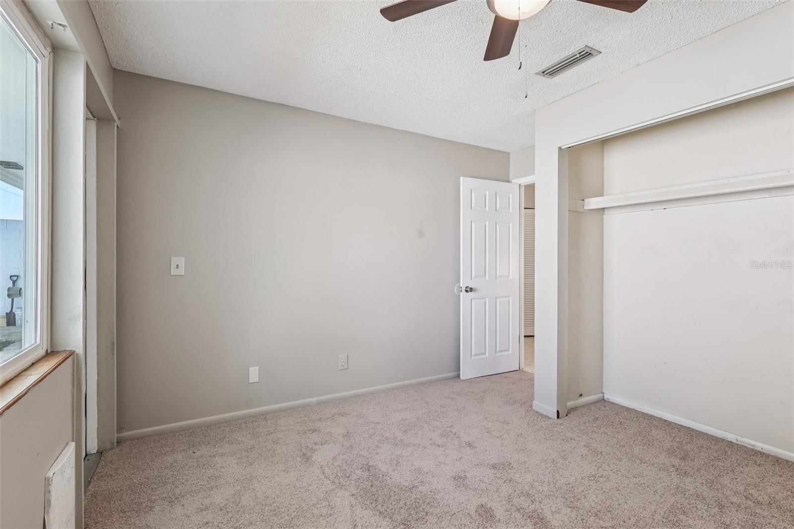 Image 23 of 40 For 950 Bayward Lane